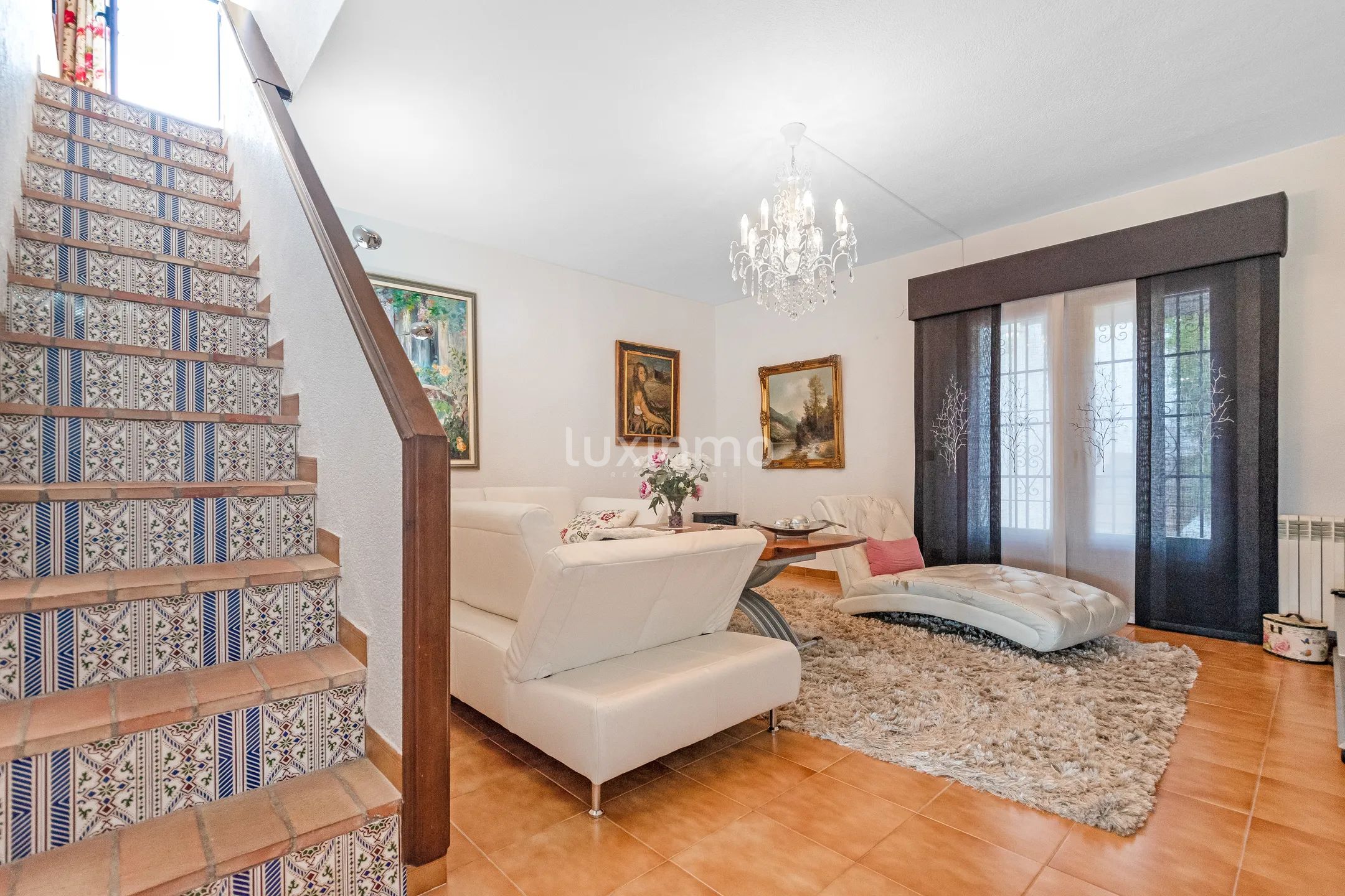 Красивая вилла с панорамным видом в Альбире — photo 24