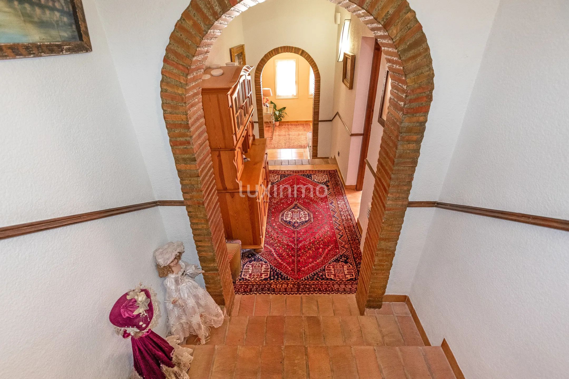 Красивая вилла с панорамным видом в Альбире — photo 19