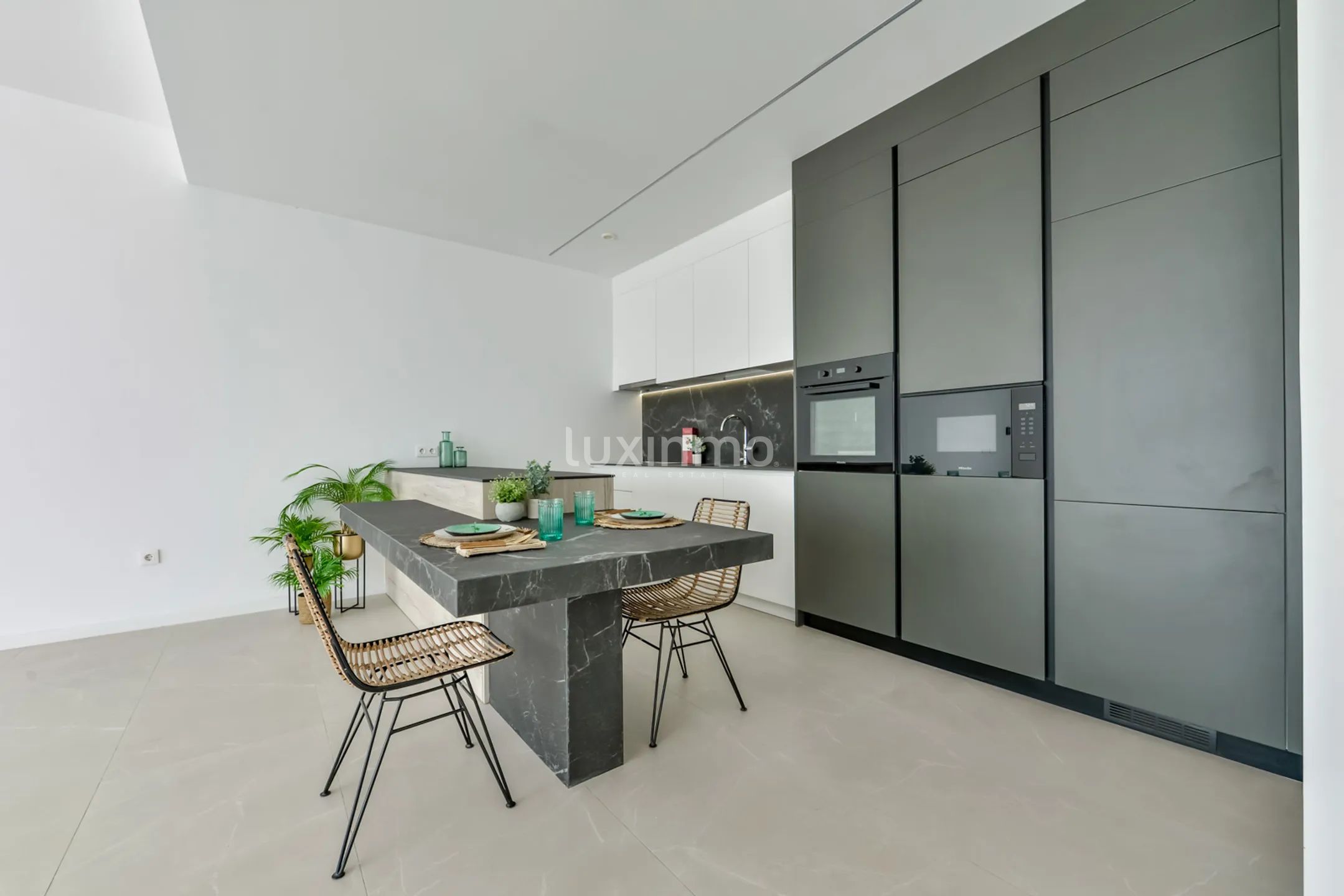 Impresionante casa con vistas al mar y a la montaña en Finestrat — photo 4