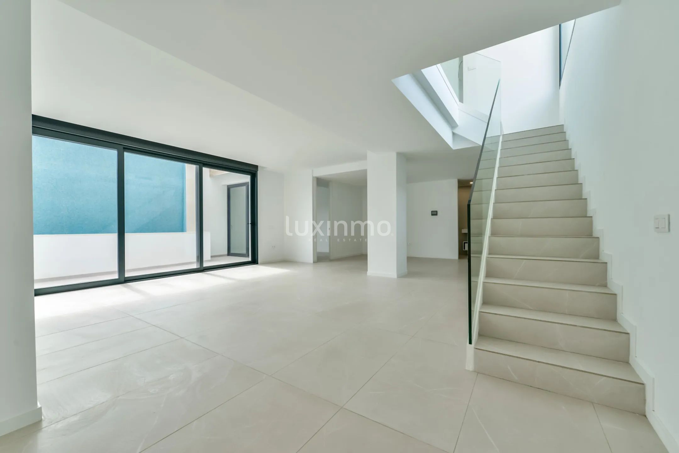 Impresionante casa con vistas al mar y a la montaña en Finestrat — photo 14