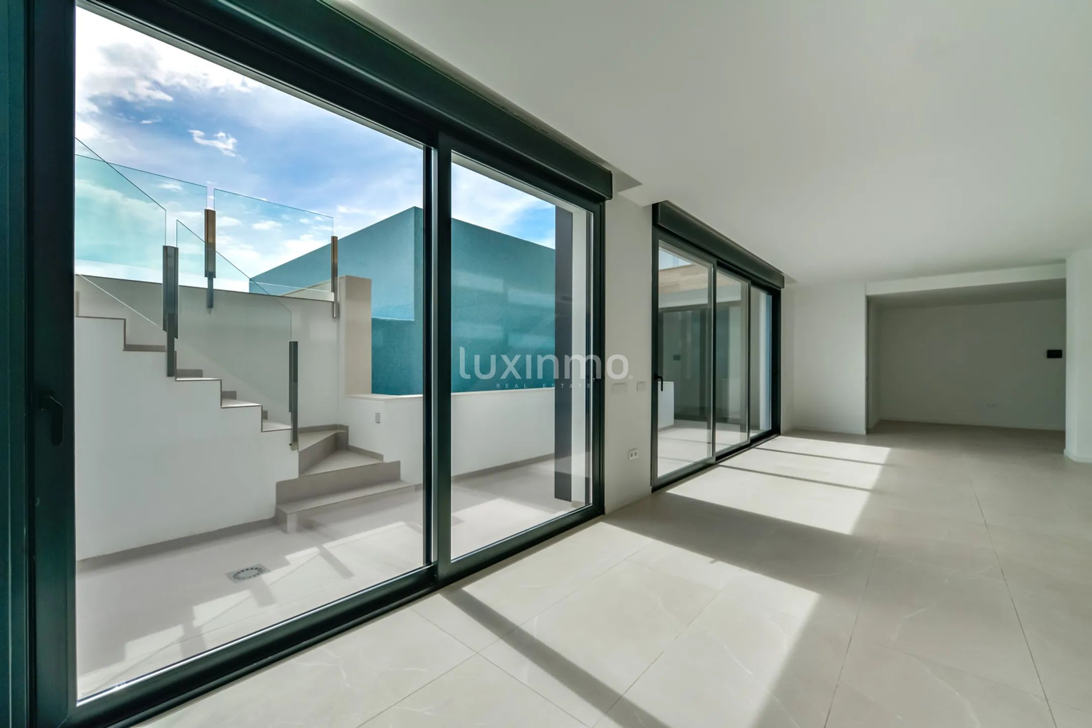 Impresionante casa con vistas al mar y a la montaña en Finestrat — photo 16