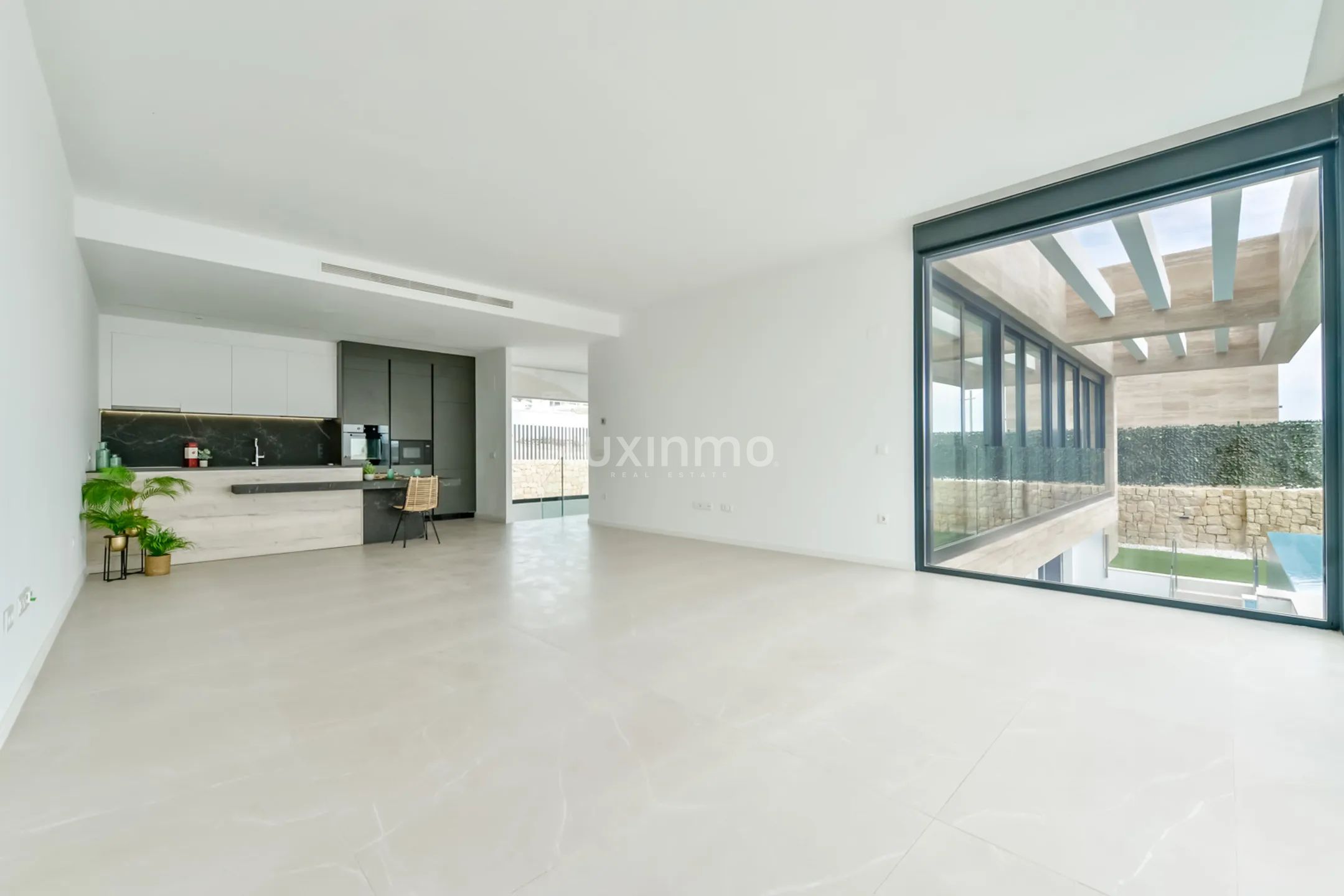 Impresionante casa con vistas al mar y a la montaña en Finestrat — photo 2