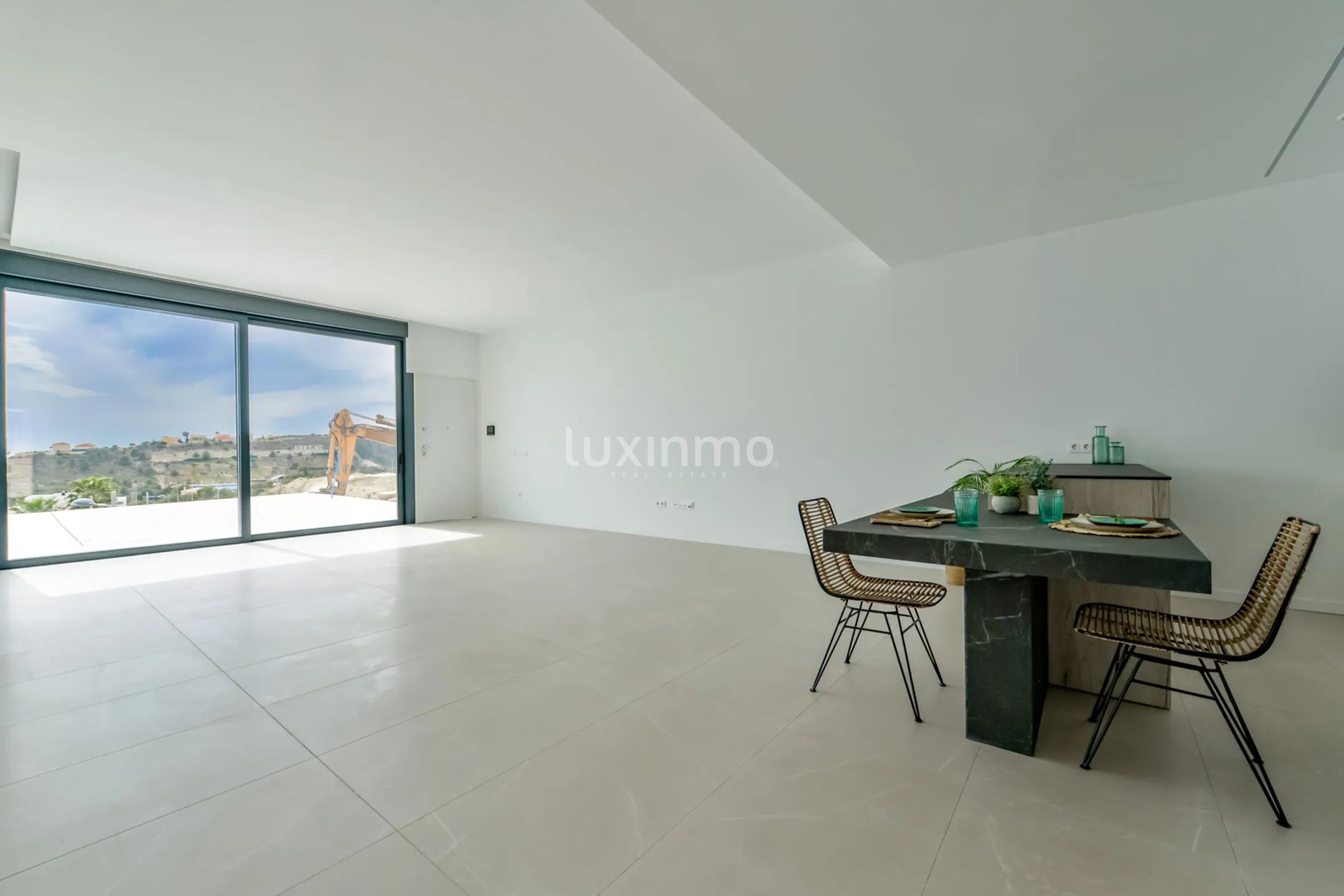 Impresionante casa con vistas al mar y a la montaña en Finestrat — photo 3