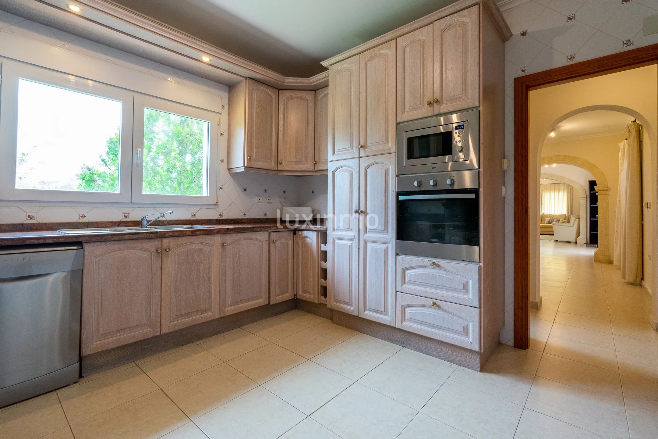 Zu verkaufen Villa mit privatem Pool in Javea — photo 23