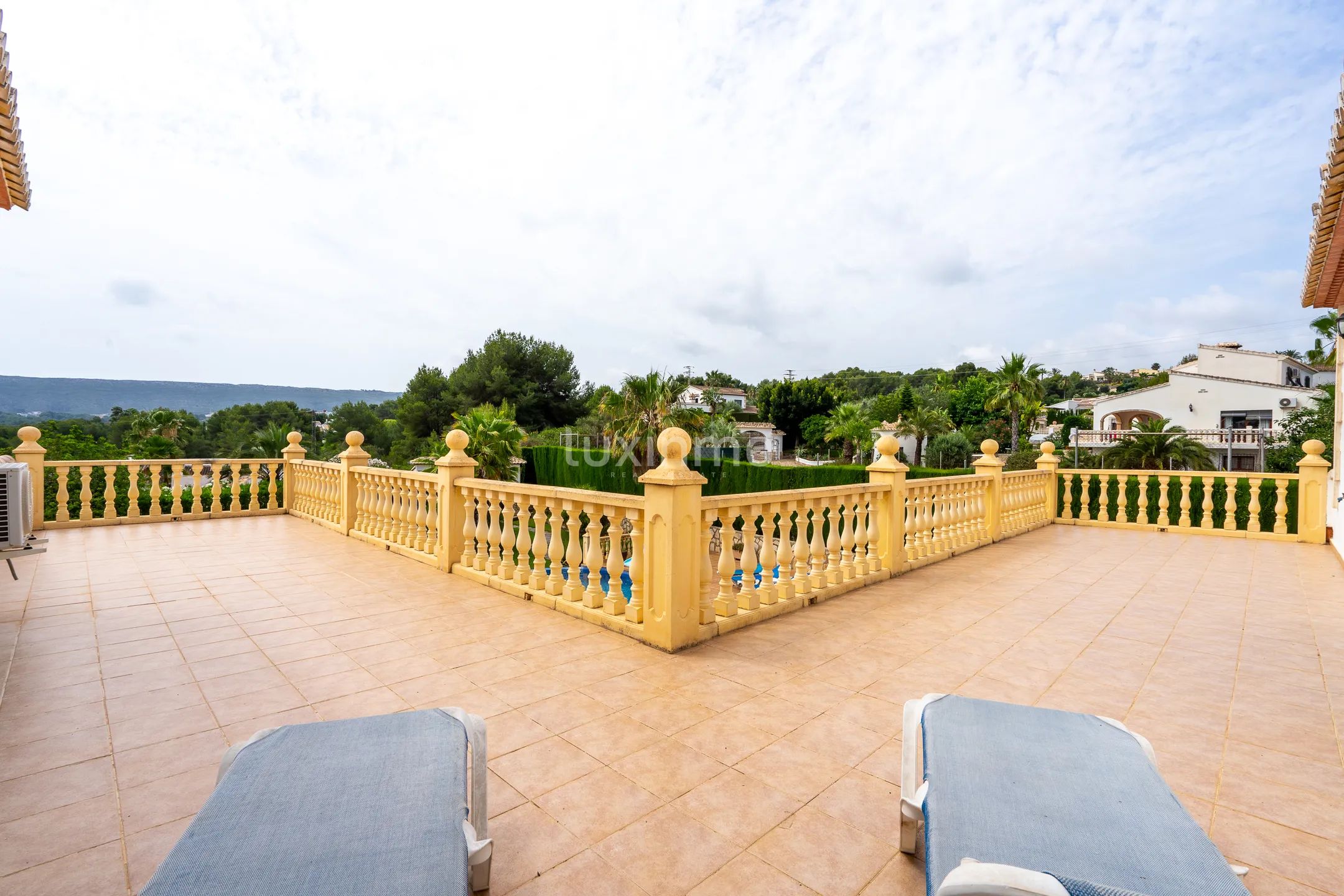 Zu verkaufen Villa mit privatem Pool in Javea — photo 37