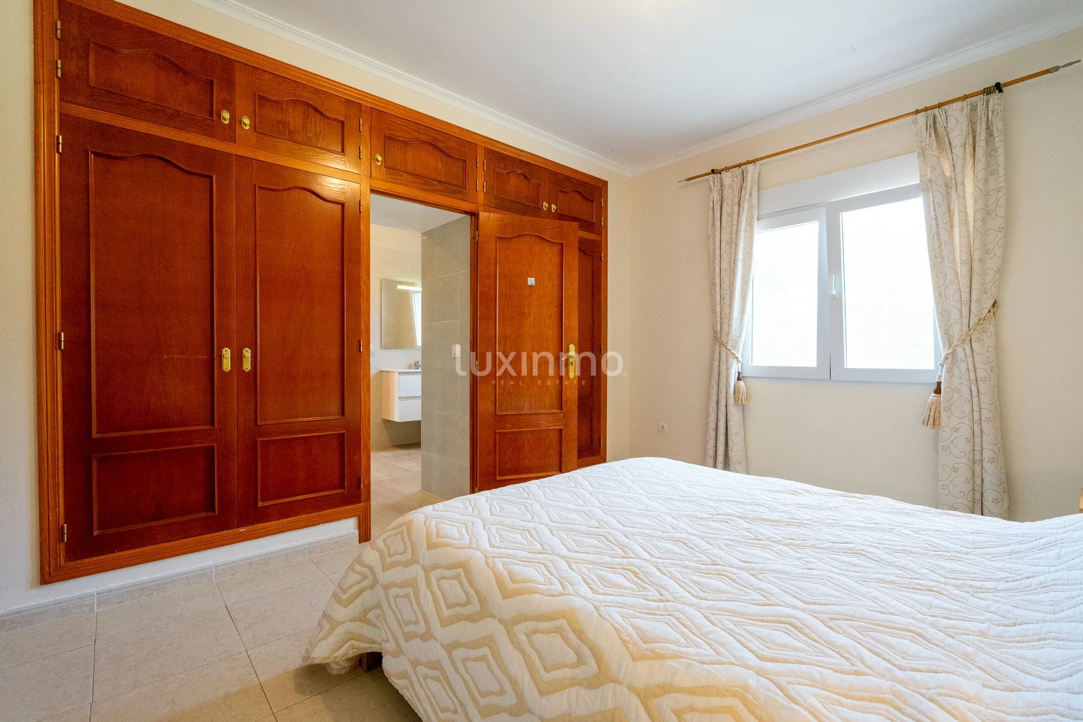 Zu verkaufen Villa mit privatem Pool in Javea — photo 26