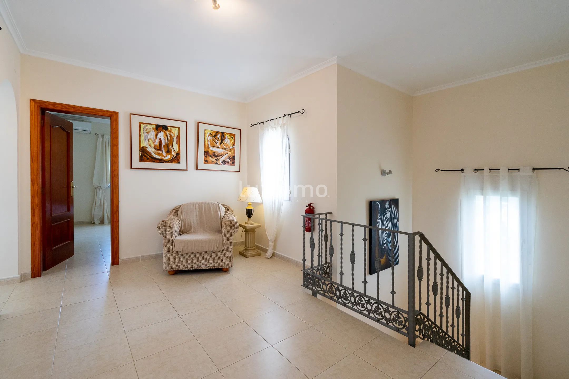 Zu verkaufen Villa mit privatem Pool in Javea — photo 34