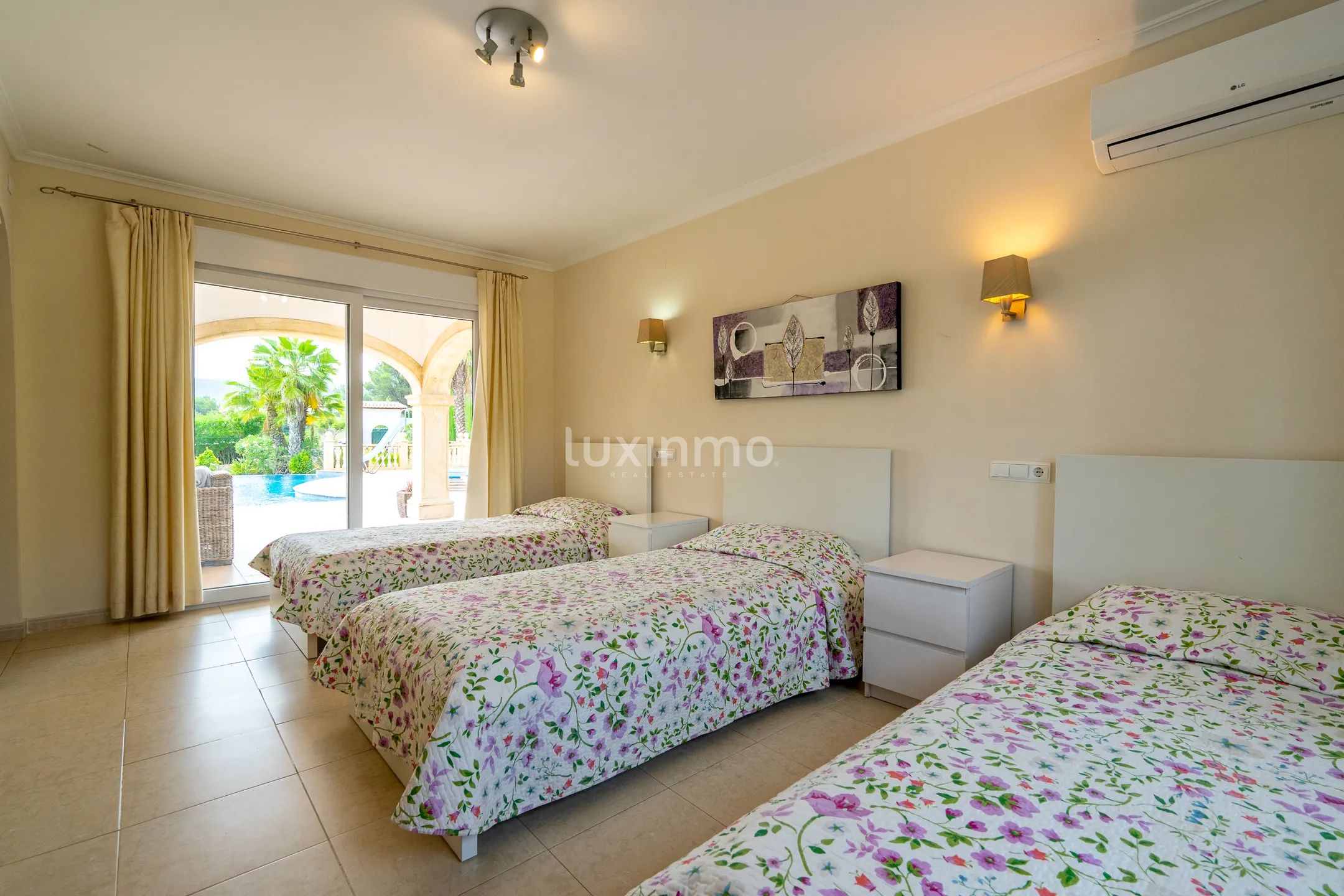 Zu verkaufen Villa mit privatem Pool in Javea — photo 29