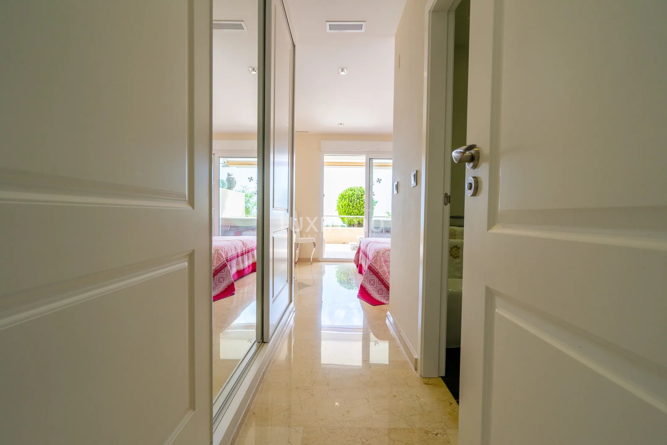 Stunning 4 bedroom flat with incredible views in Altea Hills — photo 18