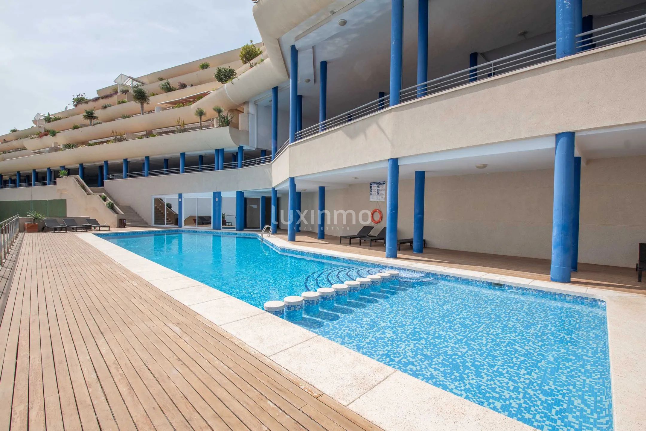 Atemberaubende 4-Zimmer-Wohnung mit unglaublicher Aussicht in Altea Hills — photo 32