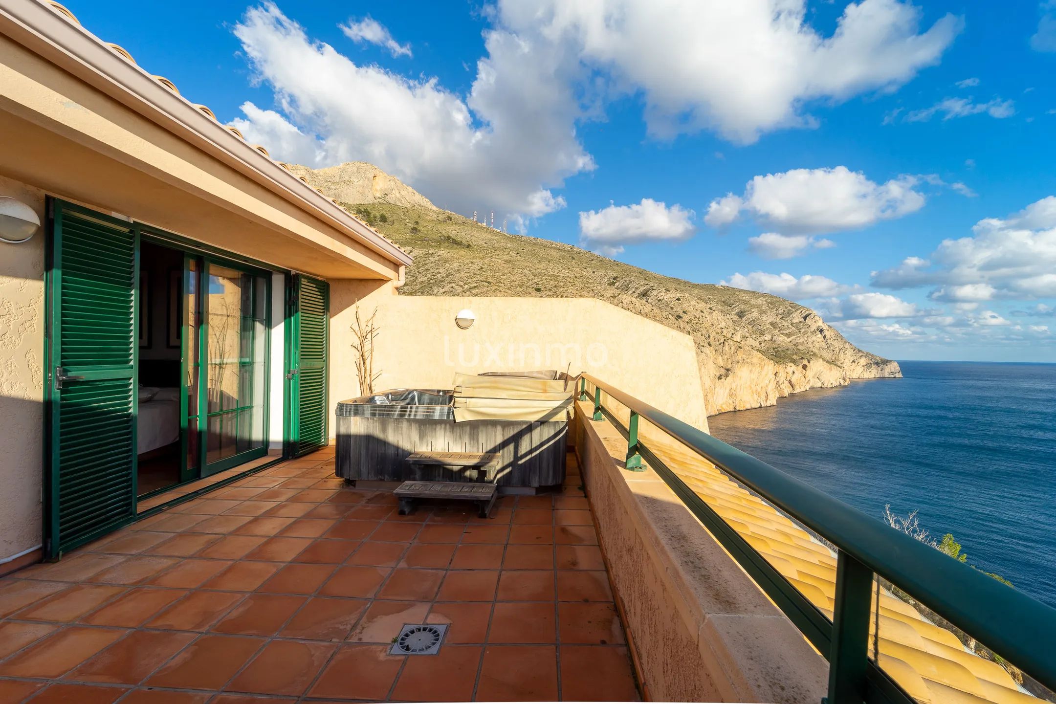 Impresionante ático con vistas al mar y a la montaña en Mascarat Altea — photo 18