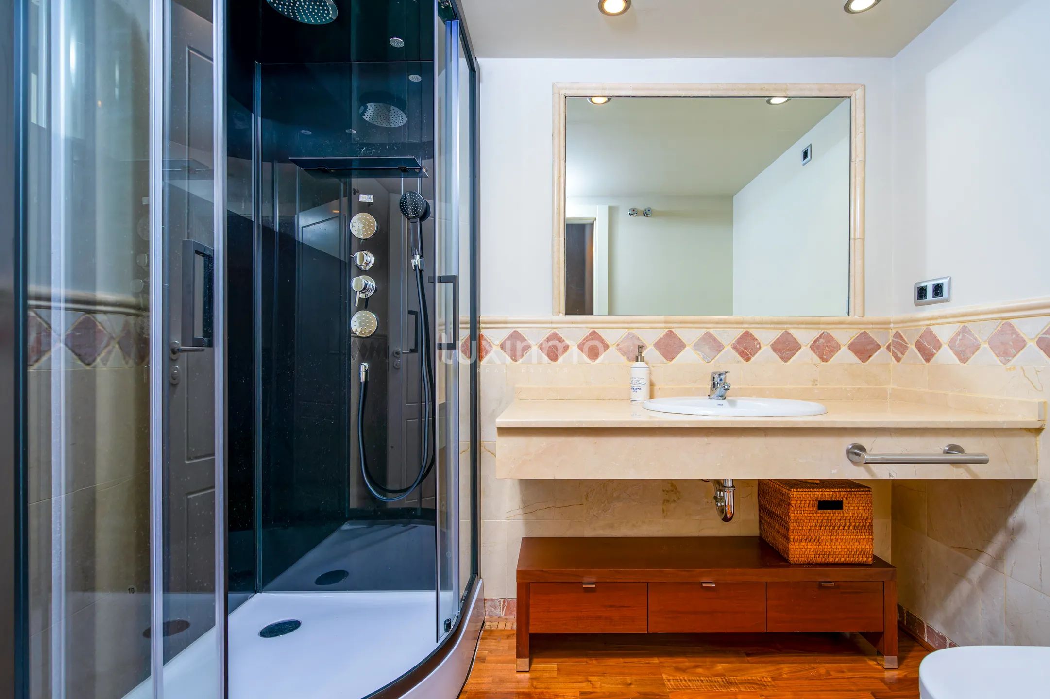 Impressive penthouse with sea and mountain views in Mascarat Altea — photo 22