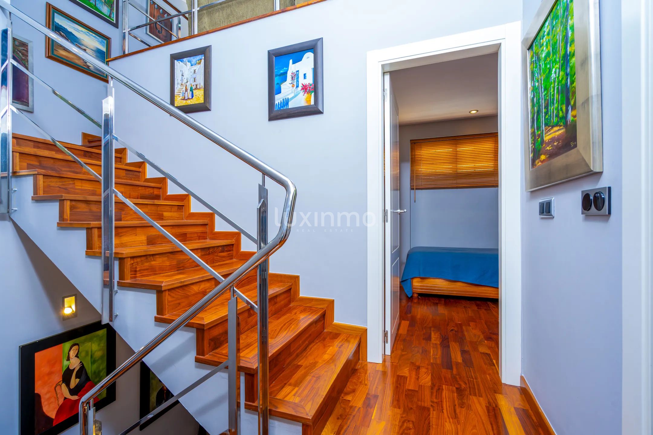 Impressive penthouse with sea and mountain views in Mascarat Altea — photo 19