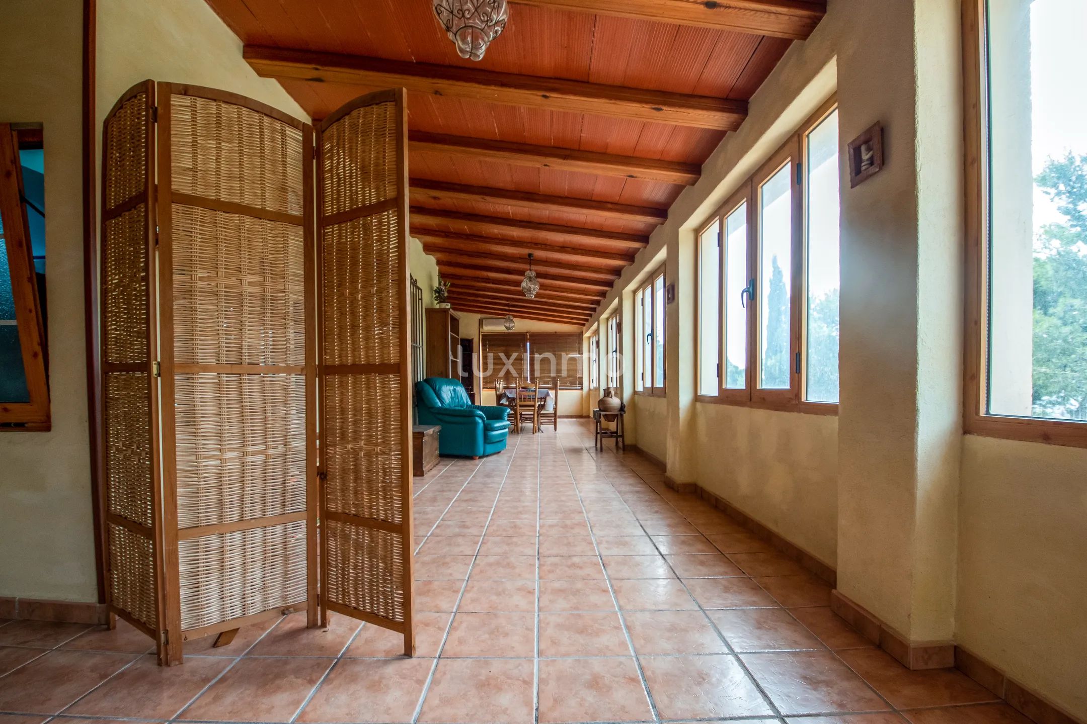Beautiful villa with swimming pool for rent in La Nucia — photo 11