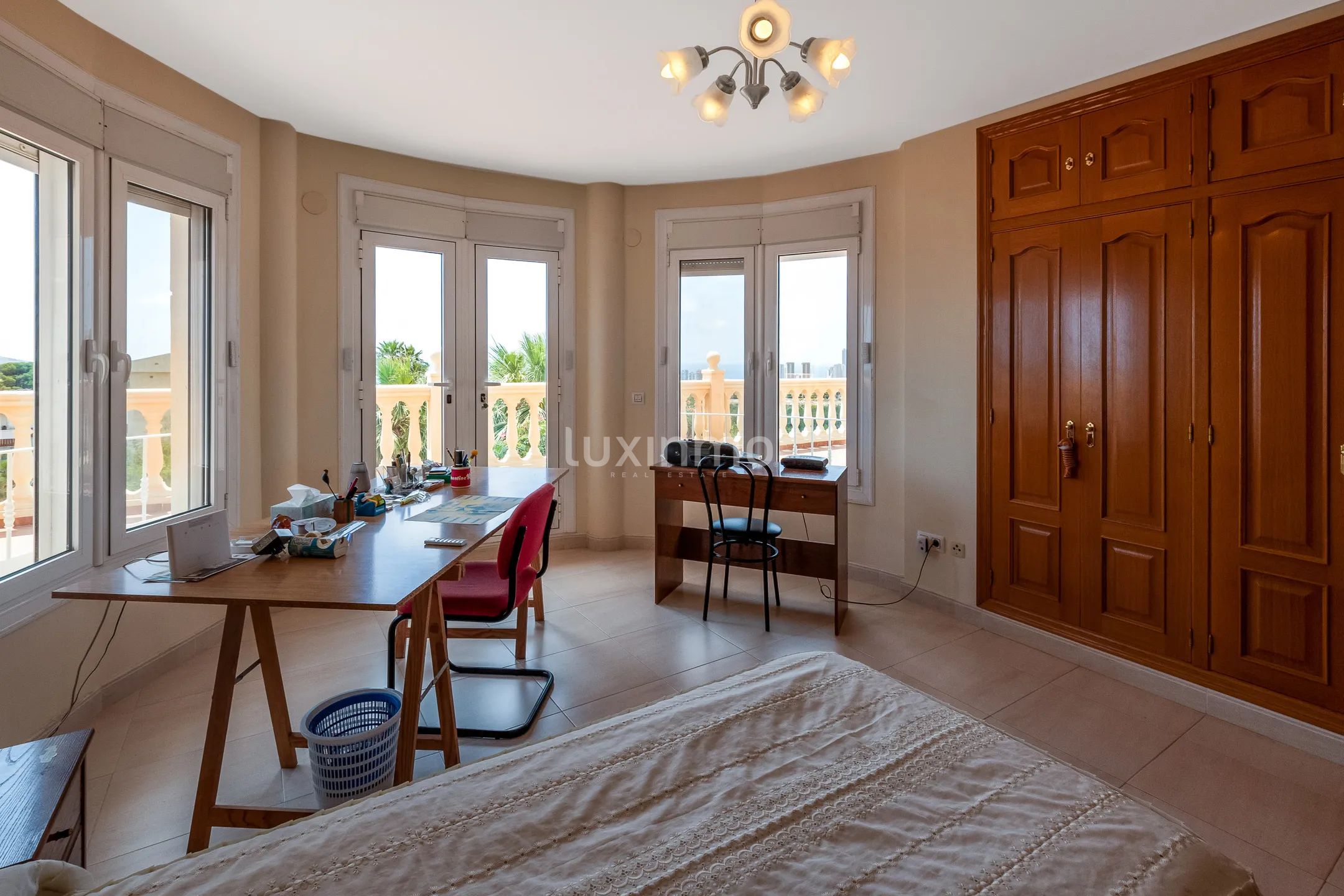 Einzigartige Villa zum Verkauf in Benidorm mit herrlichem Blick — photo 22