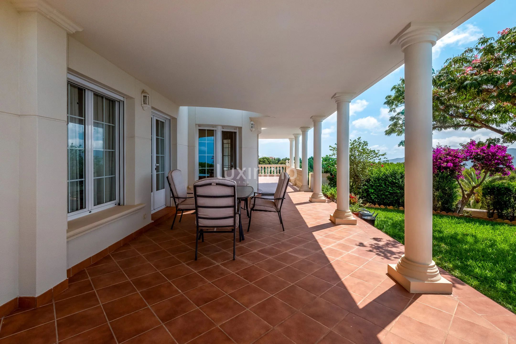 Einzigartige Villa zum Verkauf in Benidorm mit herrlichem Blick — photo 8