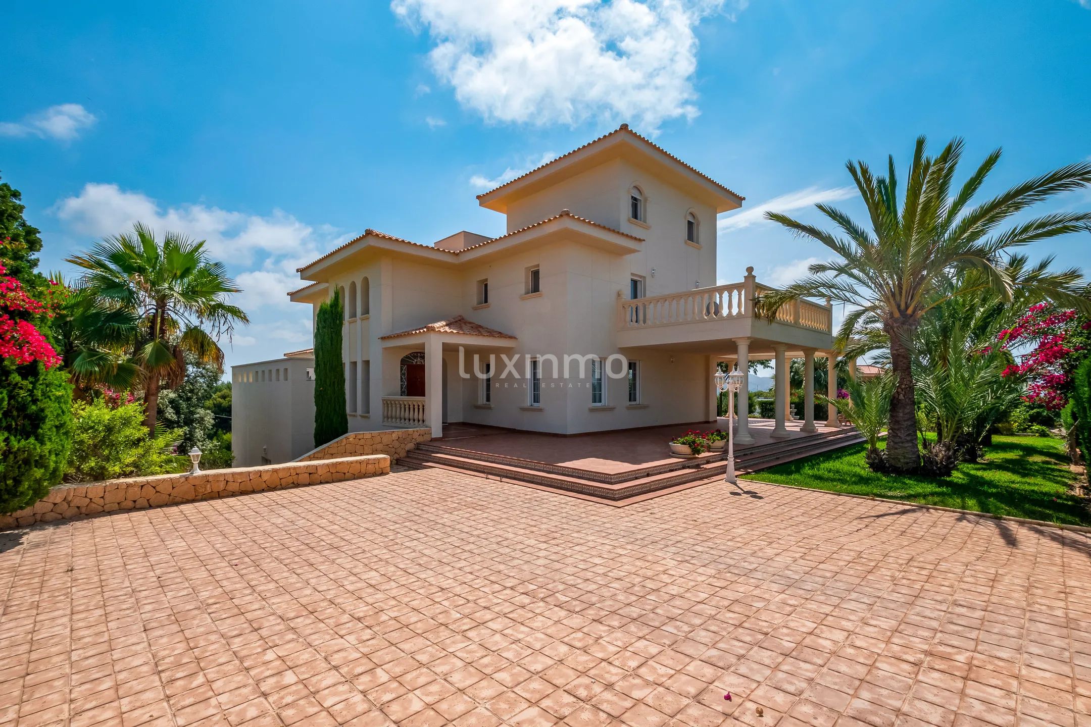 Unique villa for sale in Benidorm with magnificent views — photo 34