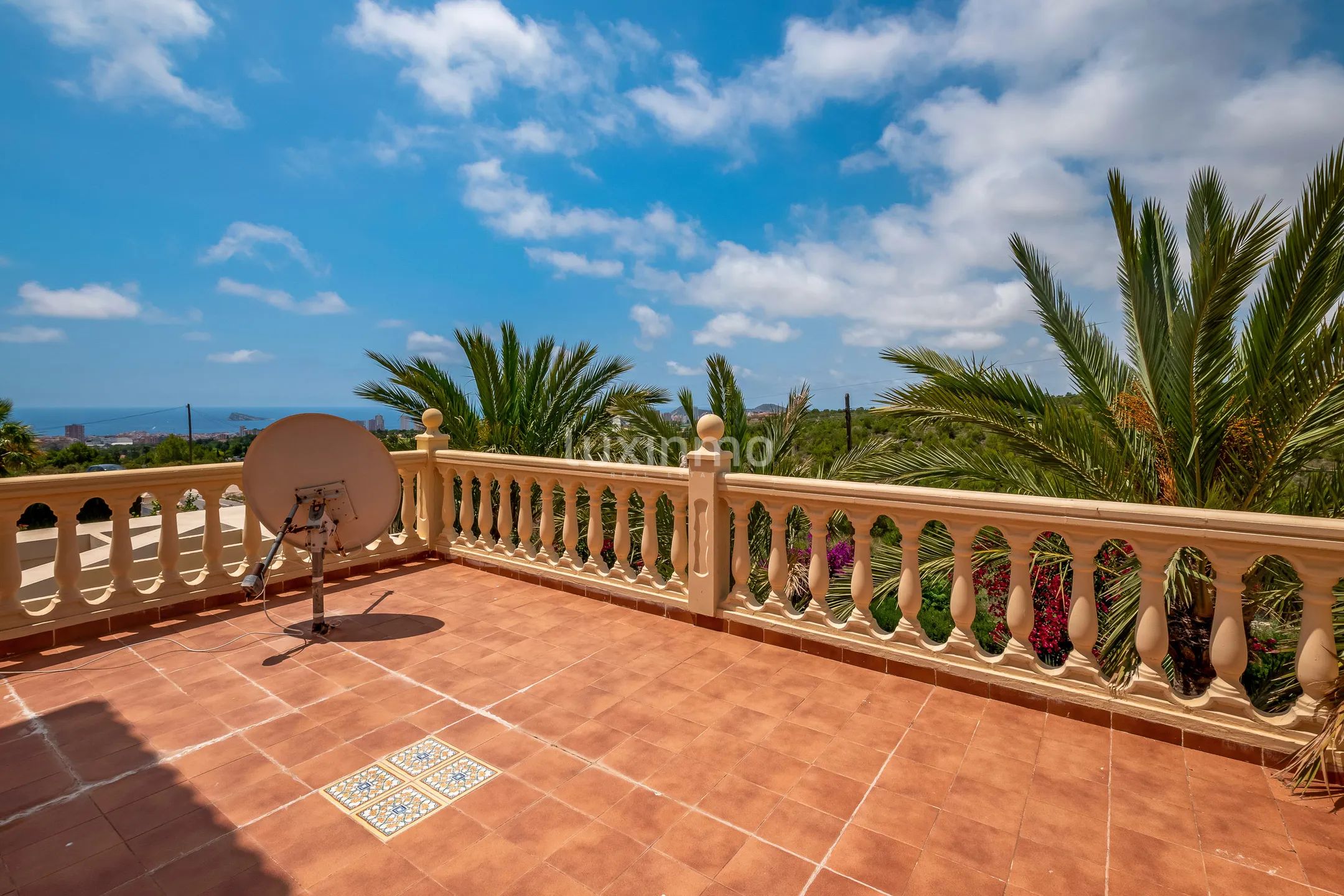 Unique villa for sale in Benidorm with magnificent views — photo 26