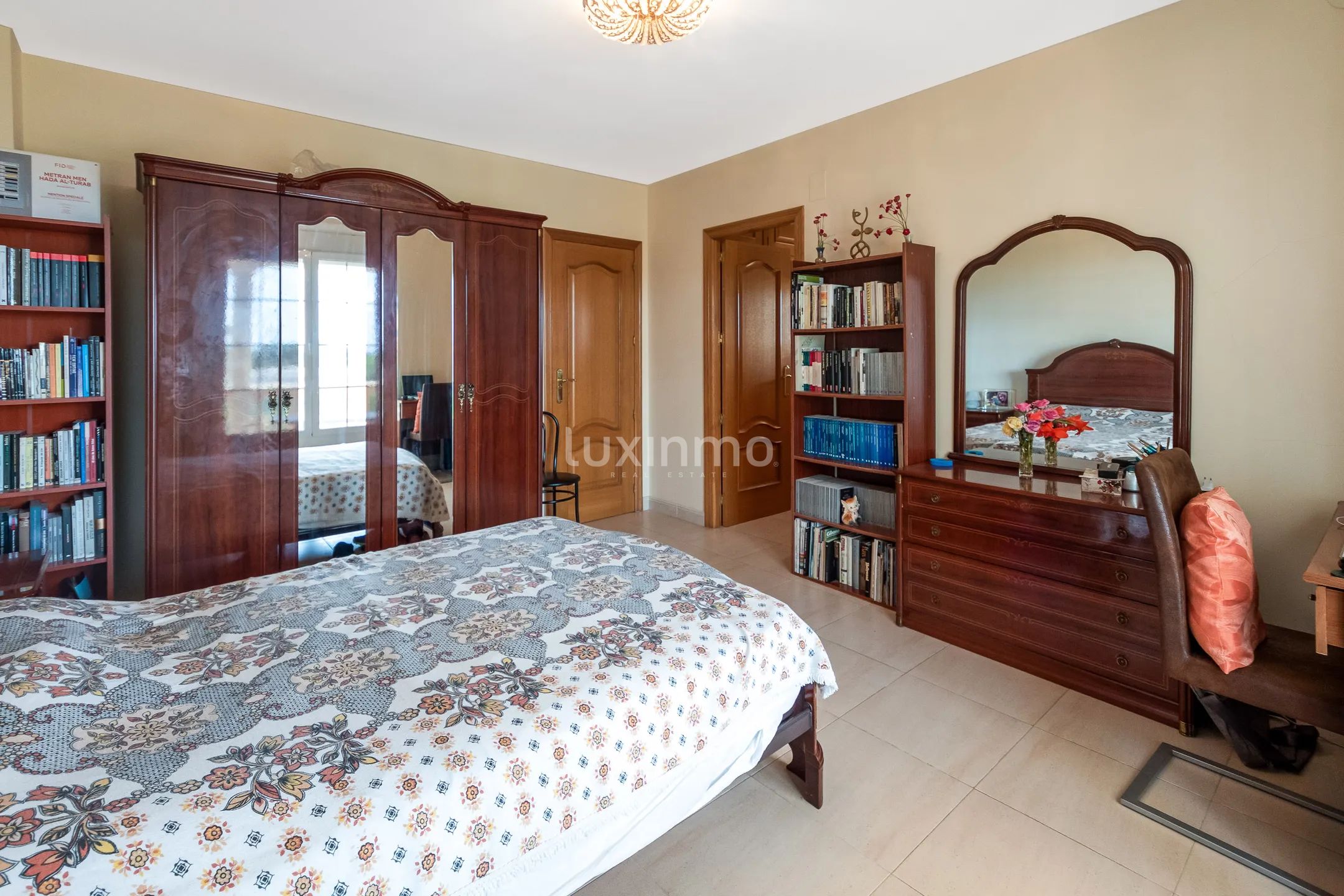 Einzigartige Villa zum Verkauf in Benidorm mit herrlichem Blick — photo 17