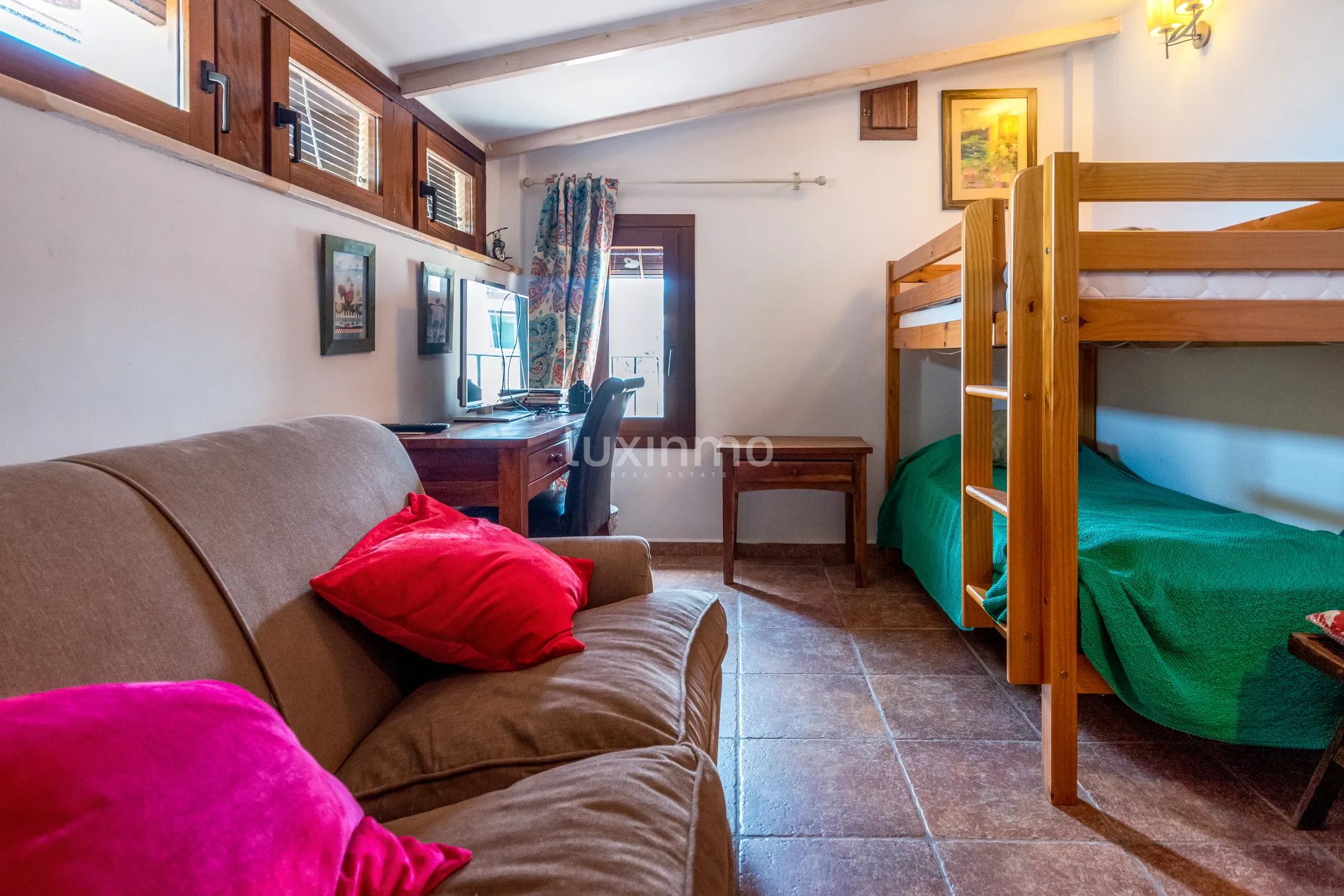 Charming rustic house with breathtaking views of the sea and mountains in La Nucia — photo 24