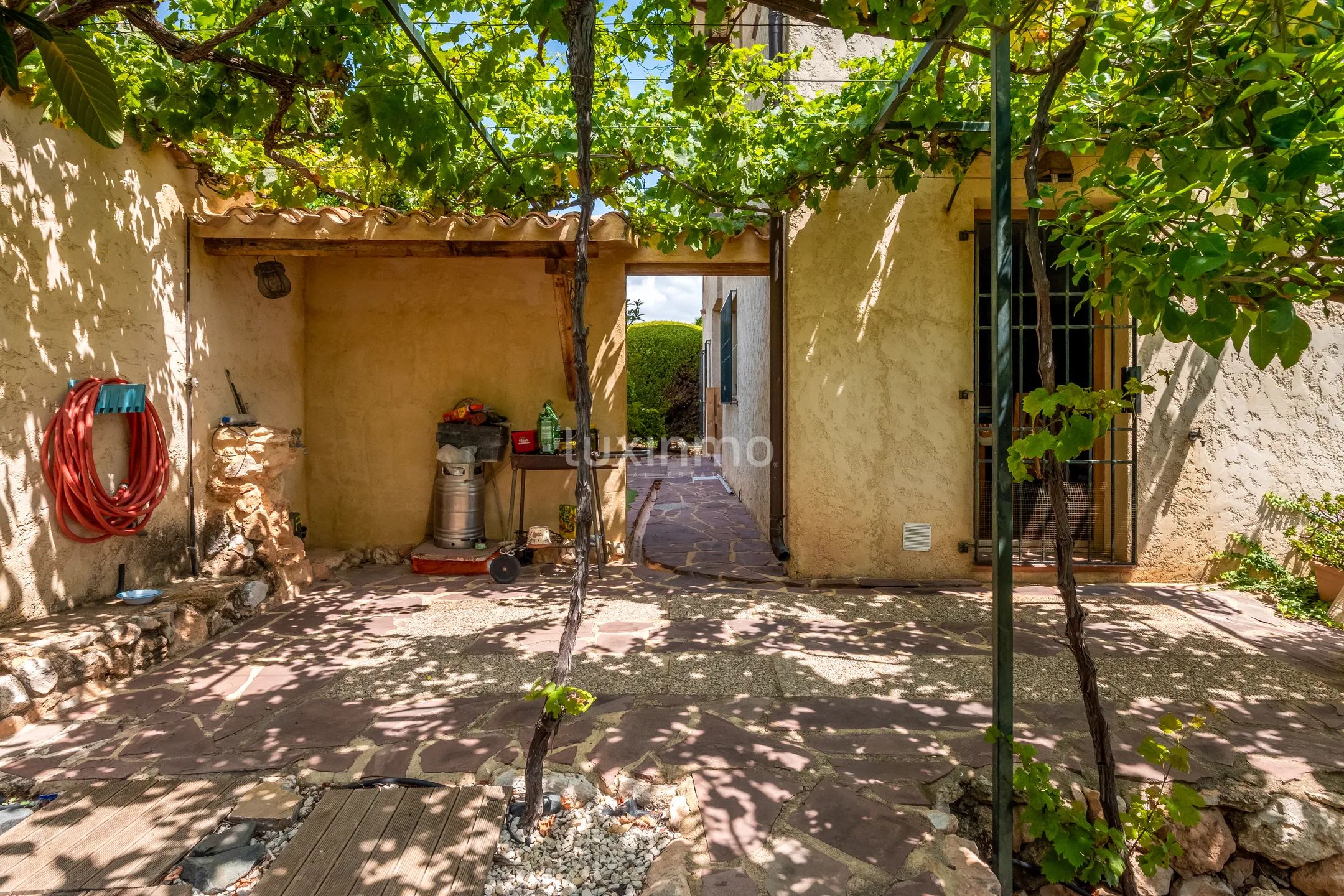 Charming rustic house with breathtaking views of the sea and mountains in La Nucia — photo 29