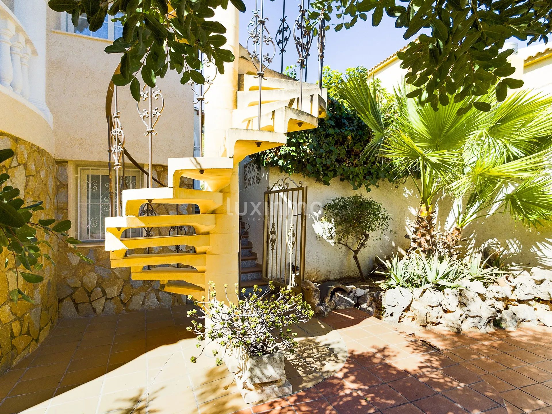 Charming colonial house with sea views in Calpe — photo 19