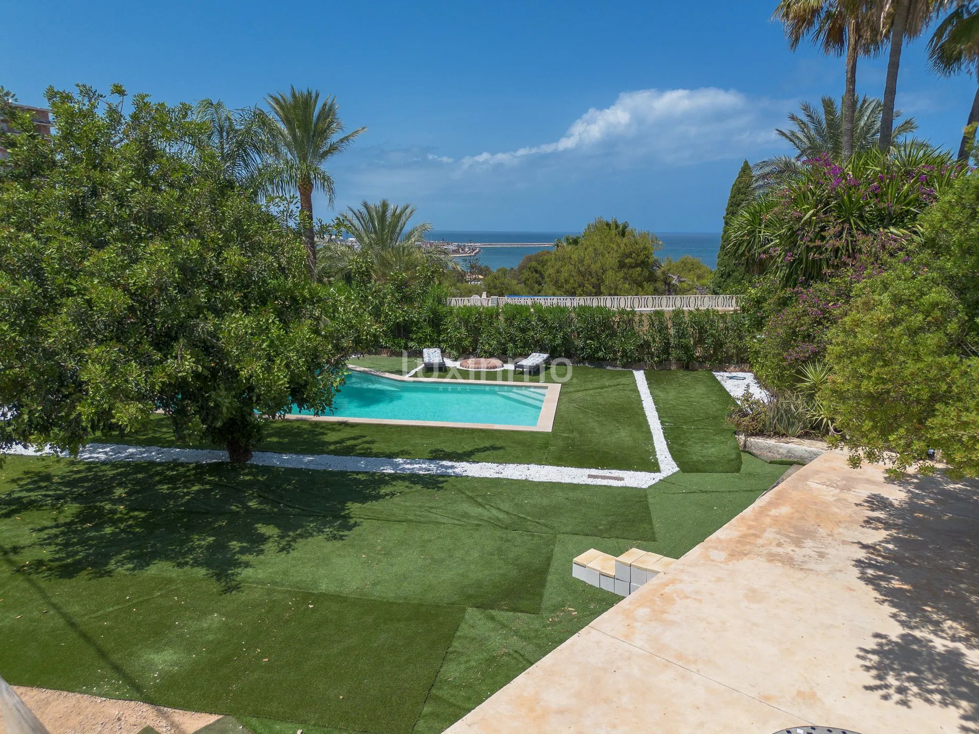 Spacious house with sea views in San Nicolas area in Denia — photo 18