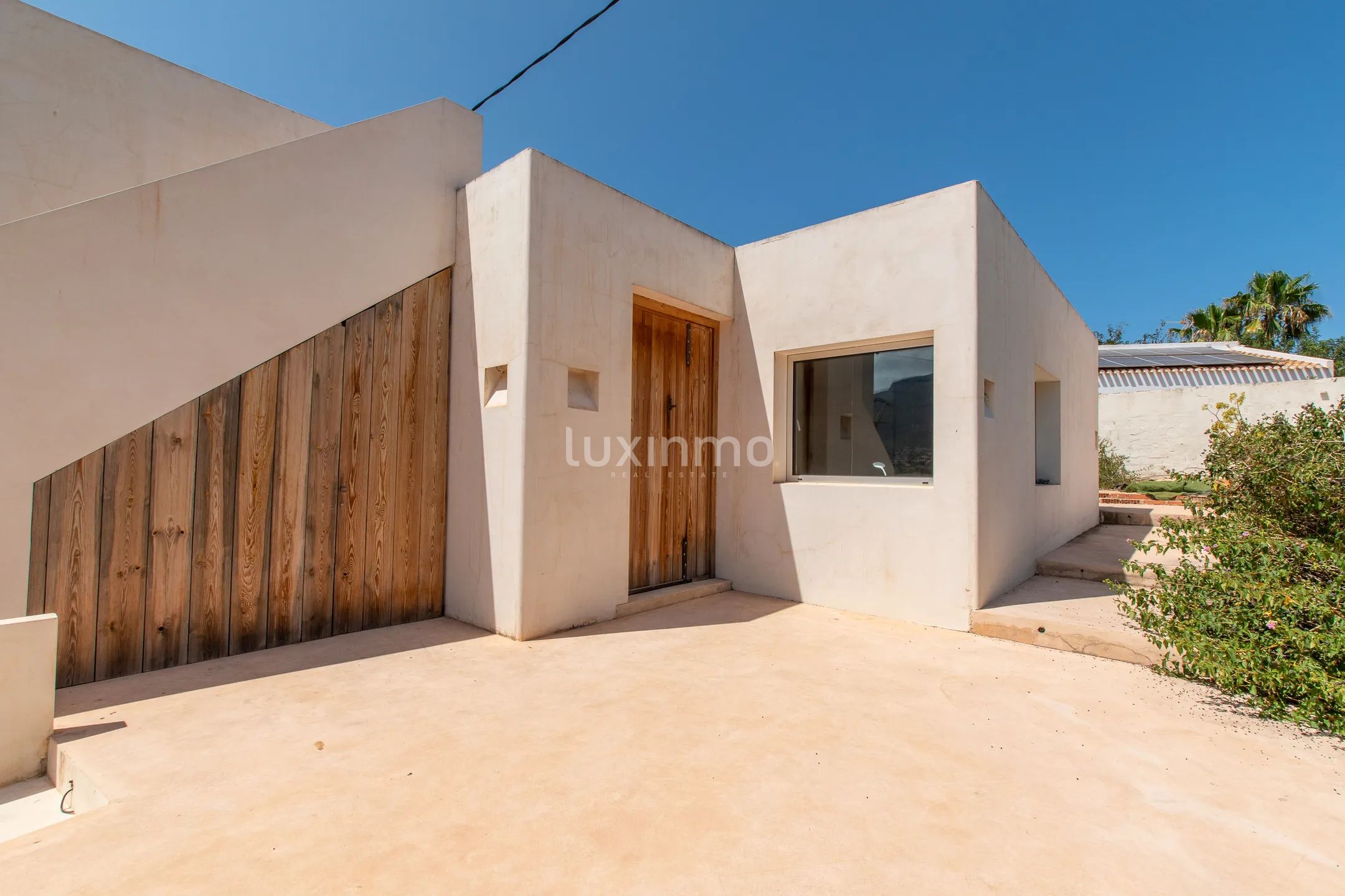 Spacious house with sea views in San Nicolas area in Denia — photo 17