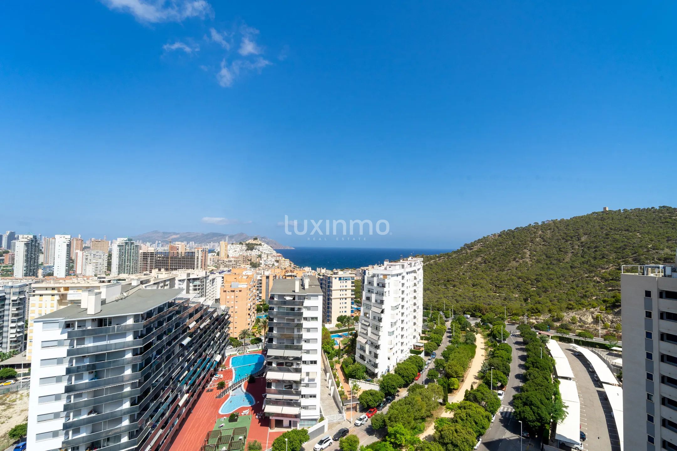Takvåning med panoramautsikt över havet i Villajoyosa — photo 11