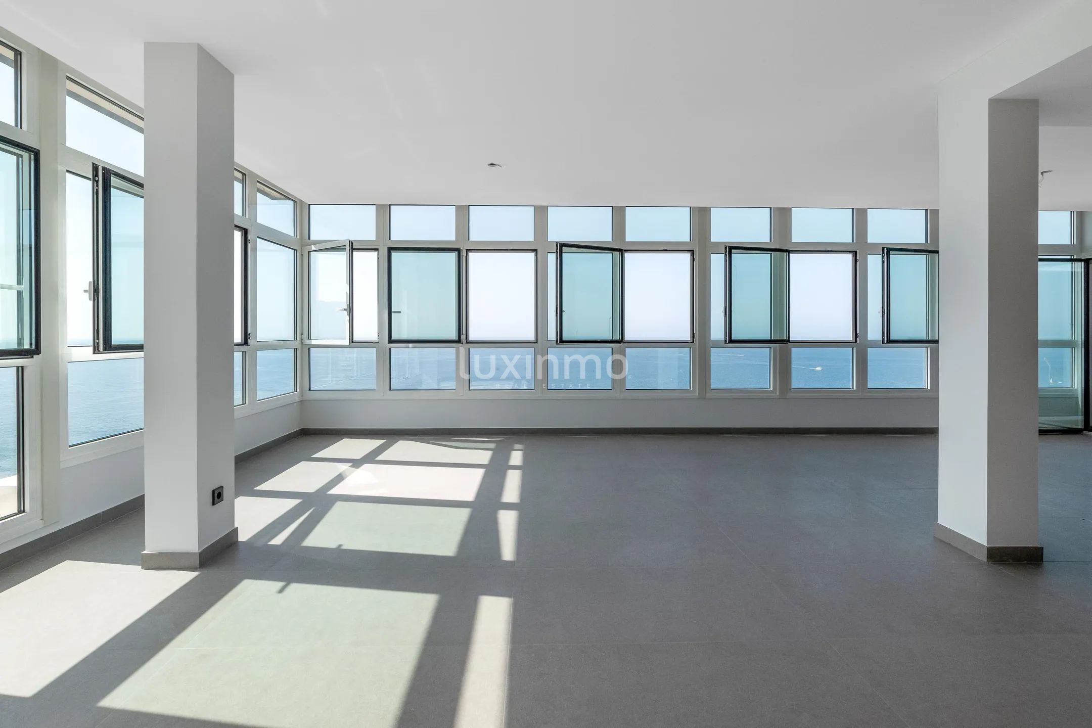 Uniek gerenoveerd luxe penthouse aan het Levante strand — photo 8