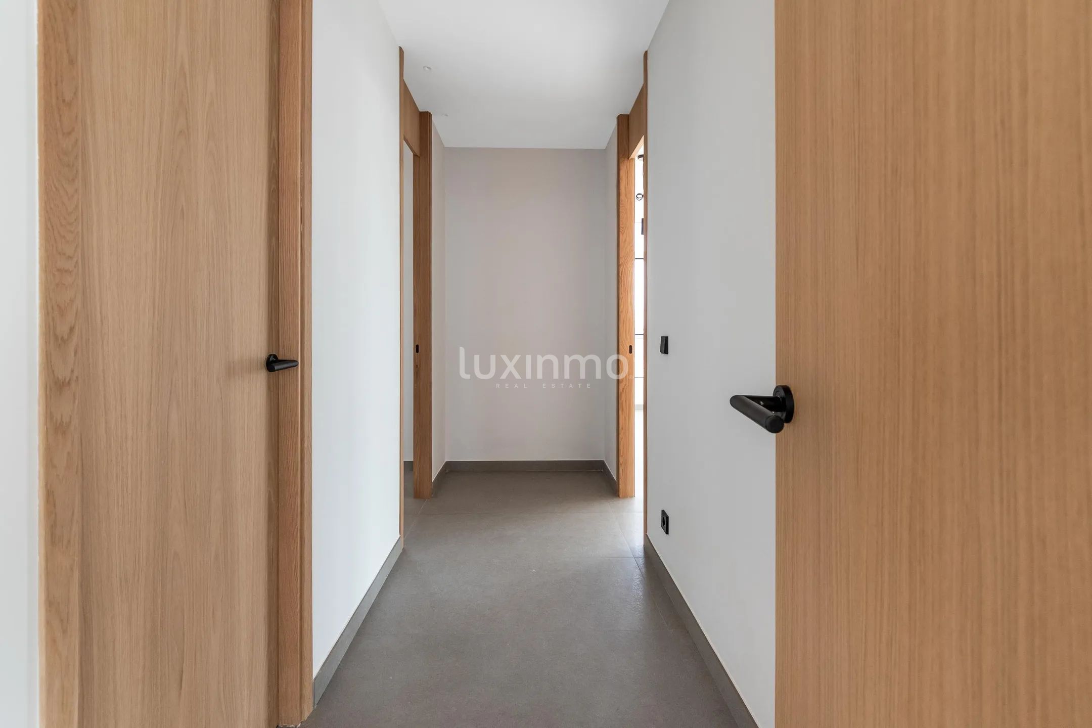 Uniek gerenoveerd luxe penthouse aan het Levante strand — photo 20