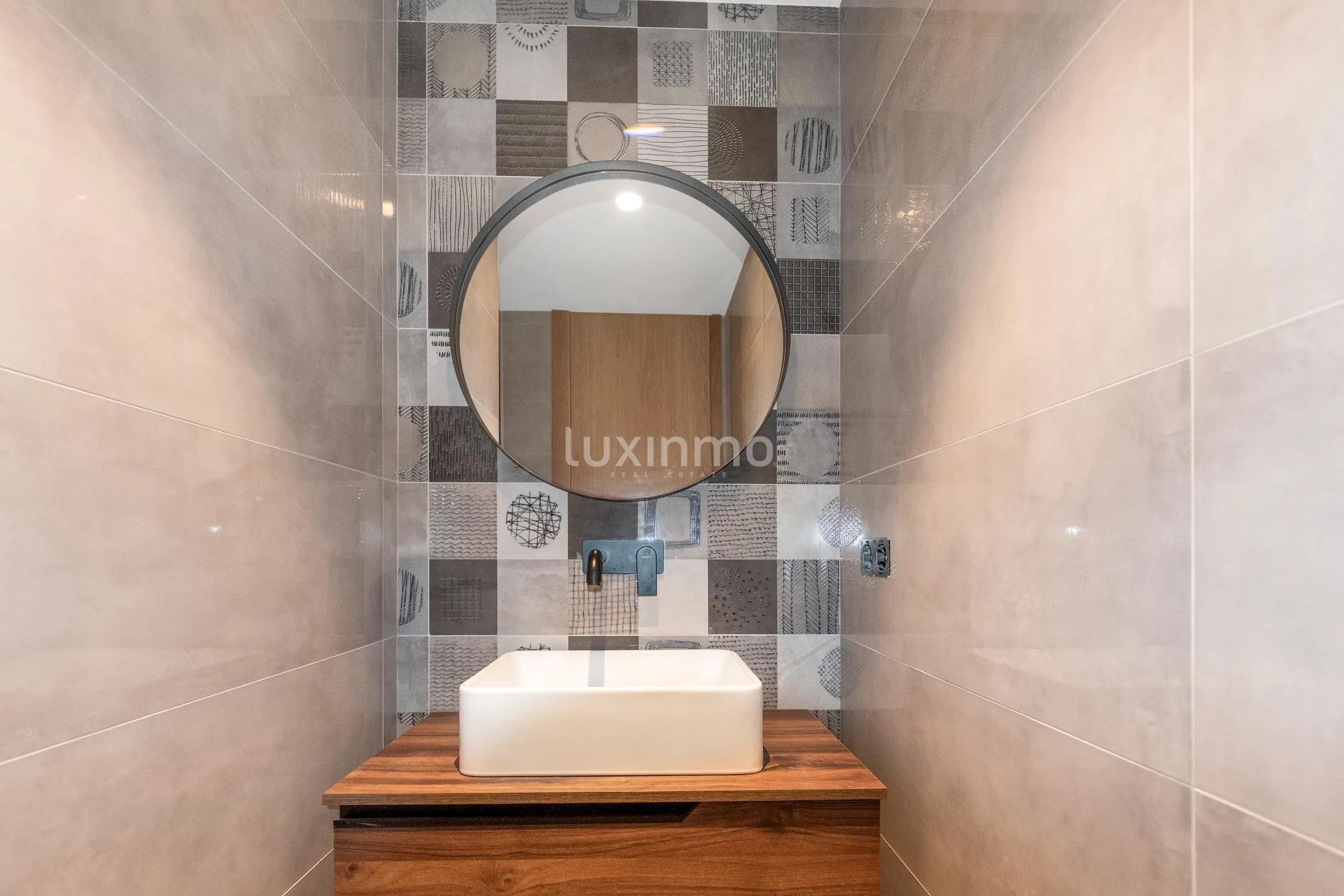 Uniek gerenoveerd luxe penthouse aan het Levante strand — photo 11