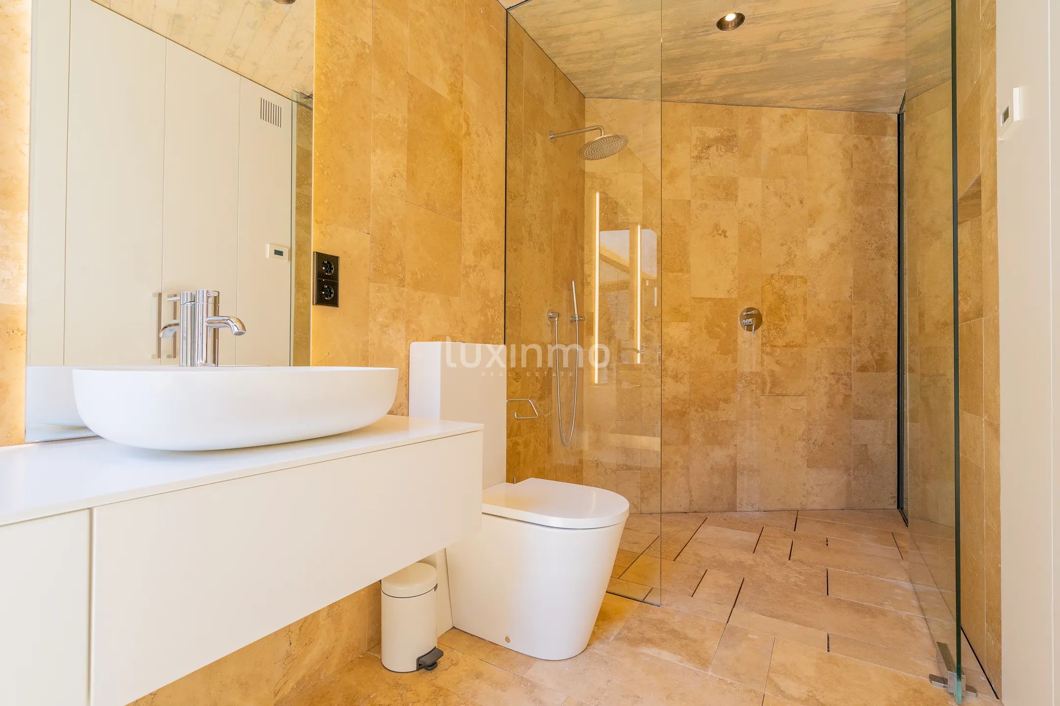 Luxury villa with sea views in Benissa — photo 25