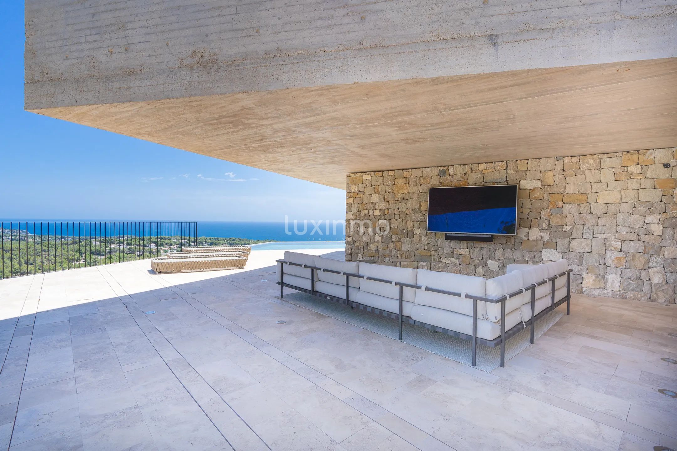 Luxury villa with sea views in Benissa — photo 29