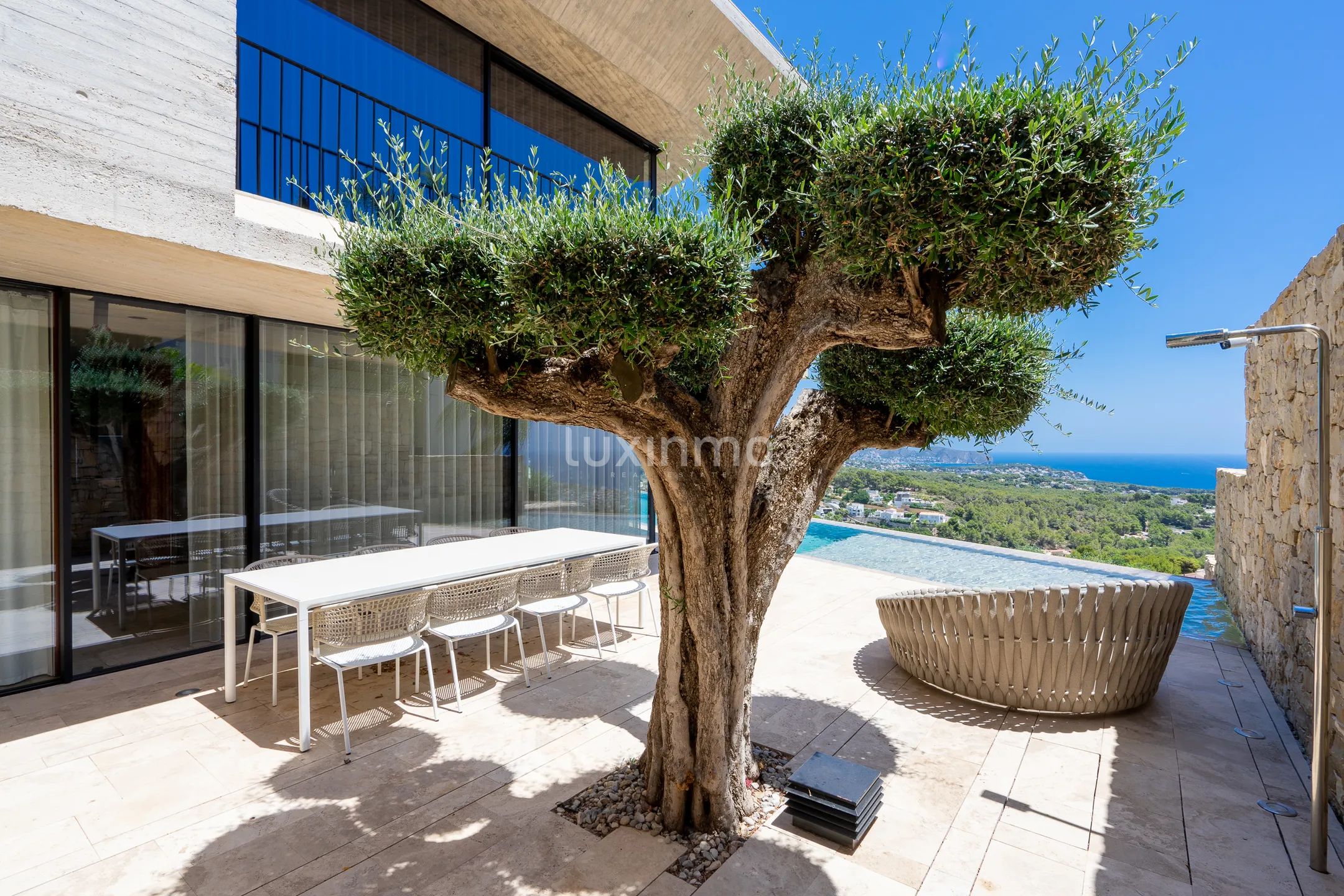 Luxury villa with sea views in Benissa — photo 52