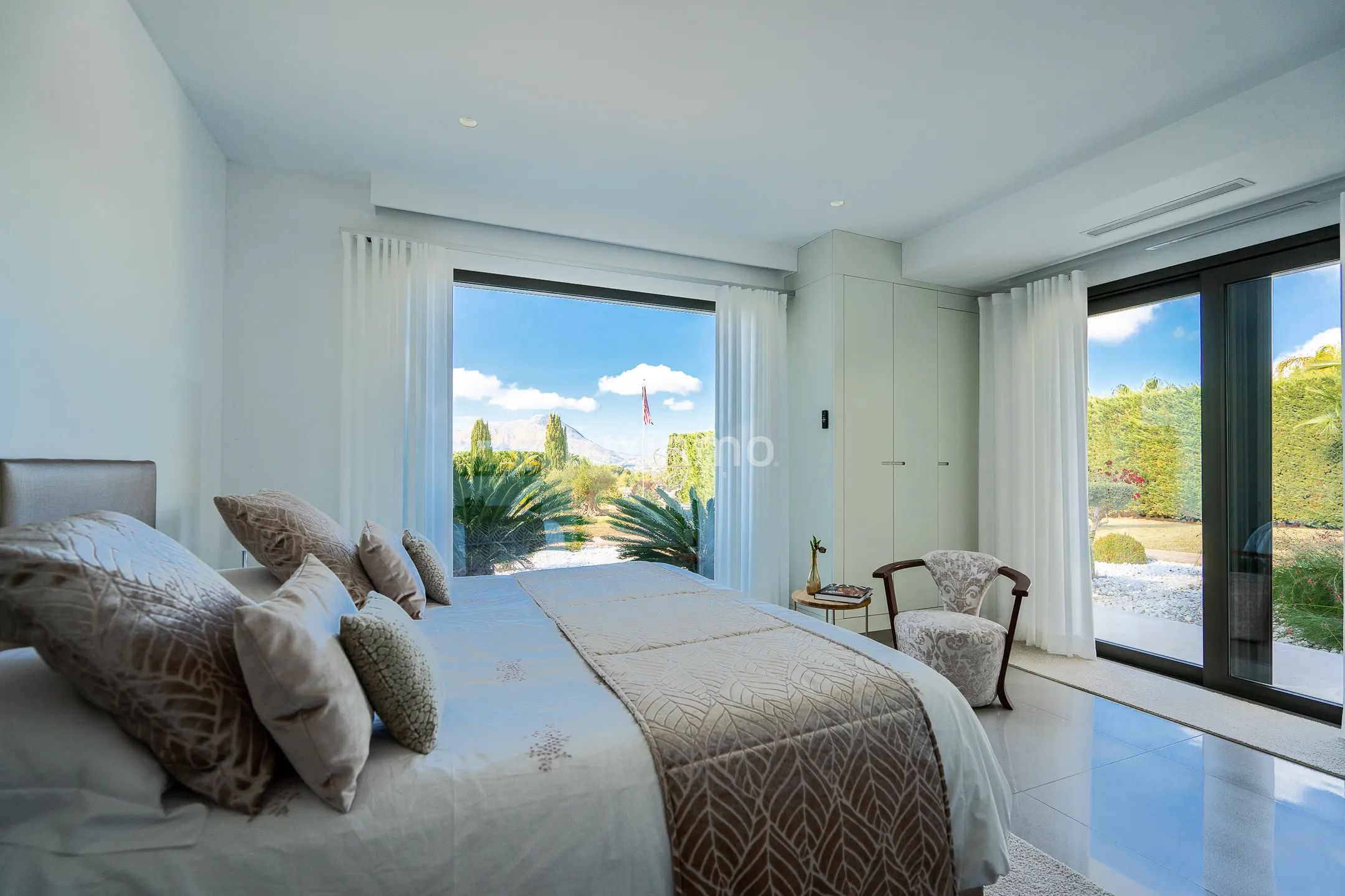 Luxurious 6-Bedroom Villa with Stunning Sea Views in Cansalades, Jávea — photo 46