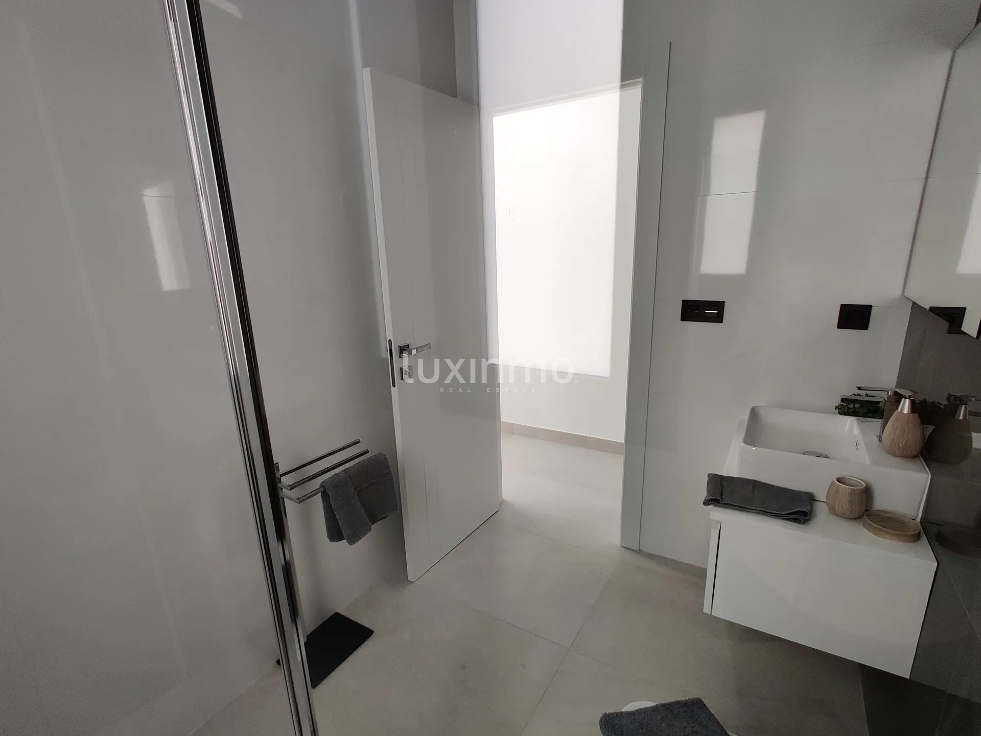 Роскошная экологичная отдельная вилла непревзойденного качества в Полопе — photo 38