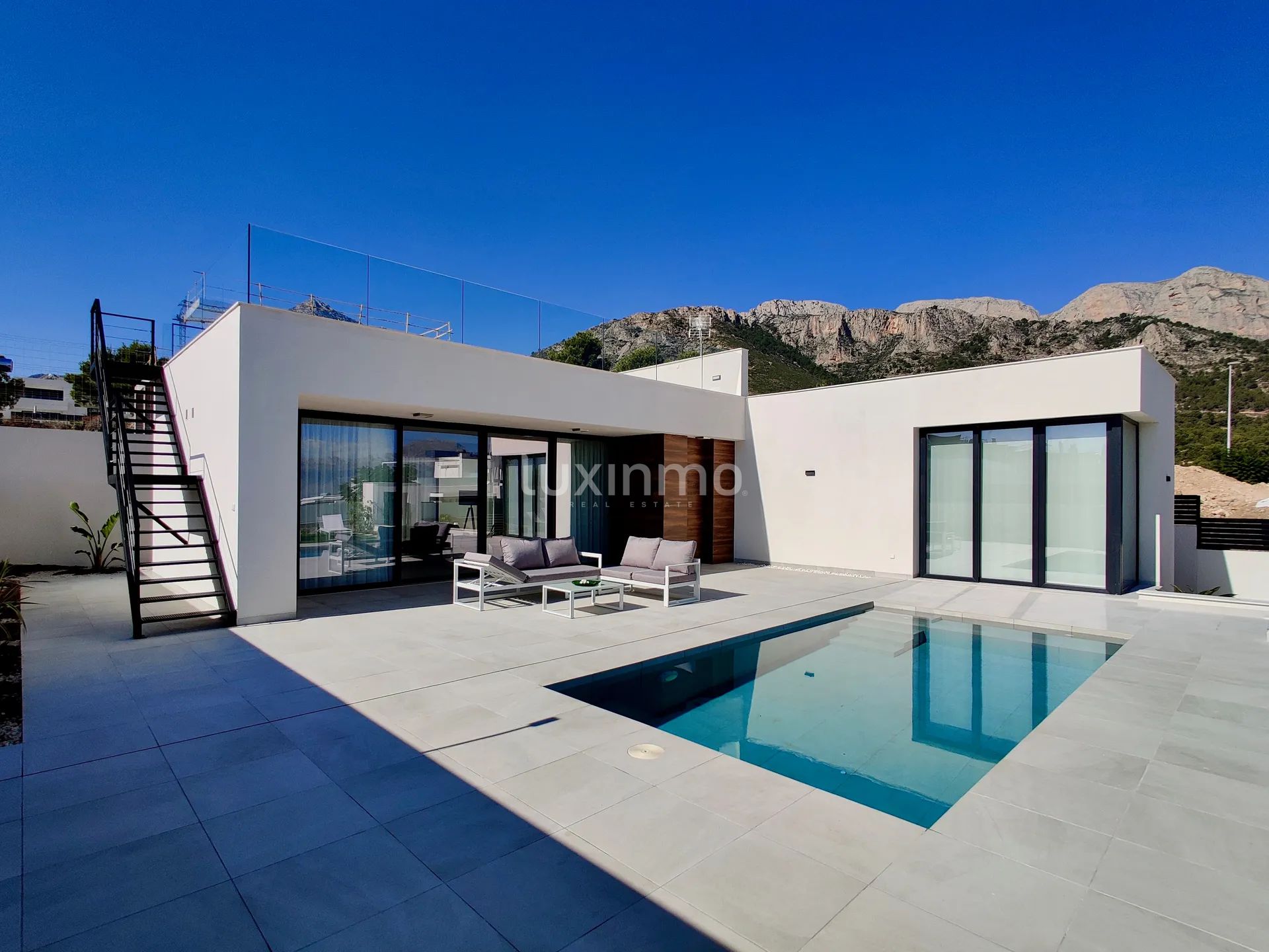 Роскошная экологичная отдельная вилла непревзойденного качества в Полопе — photo 50