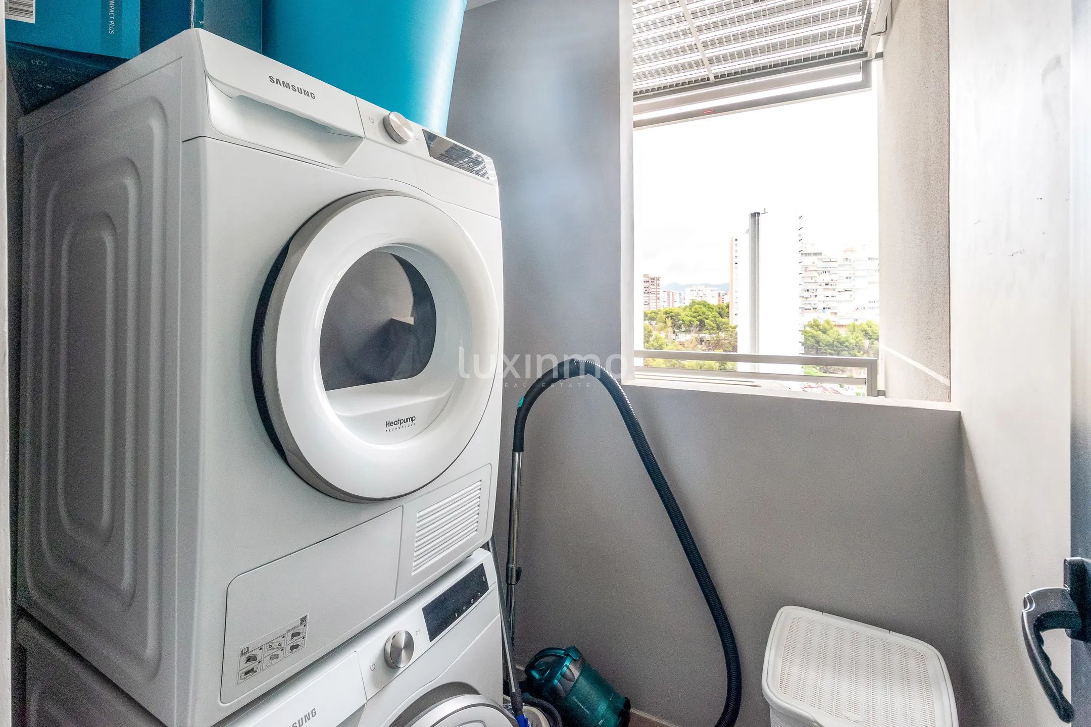 Luxury flat for sale with sea views in Benidorm — photo 23