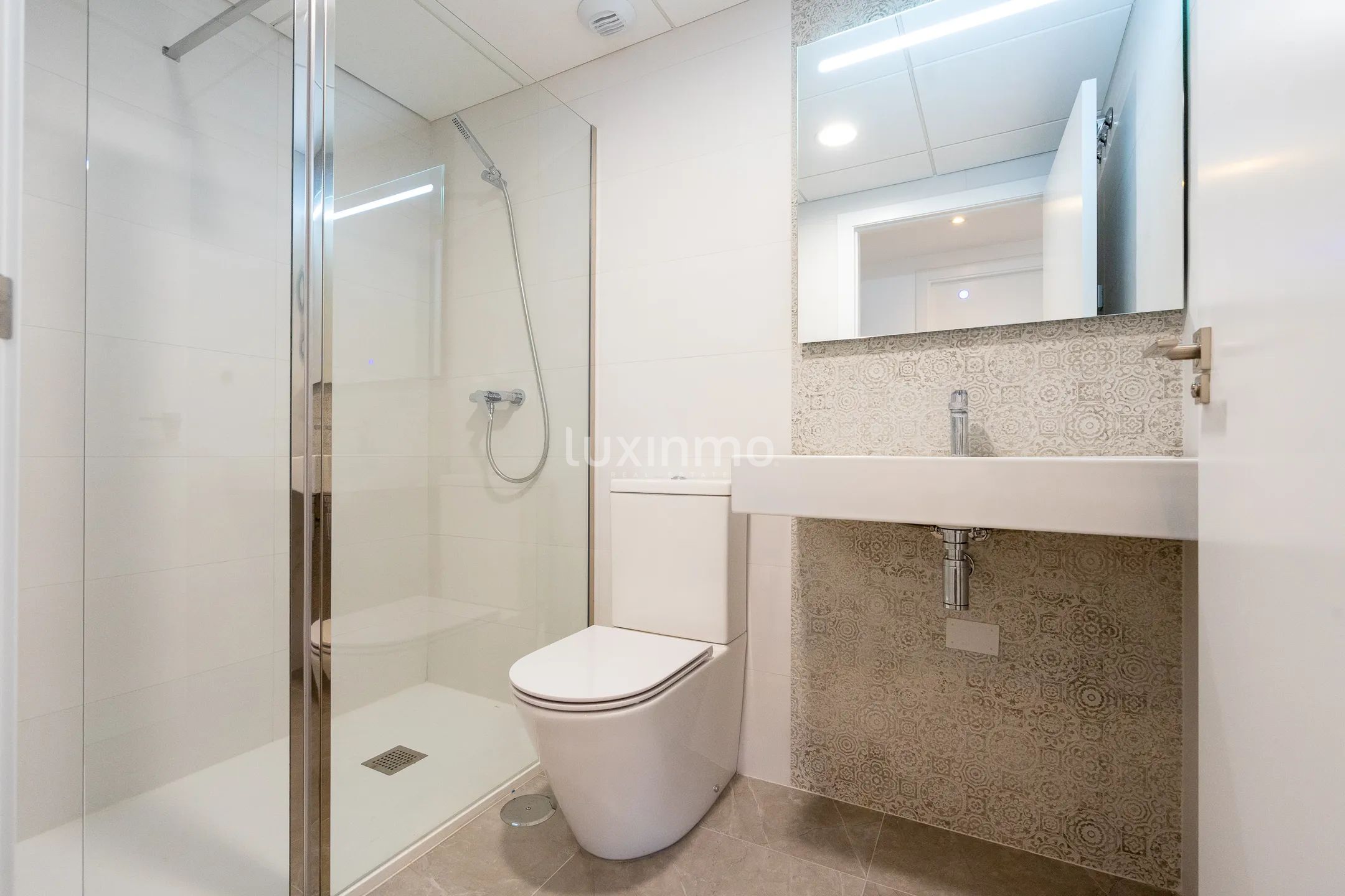 Neubauwohnung zur Miete im Zentrum von Javea — photo 14