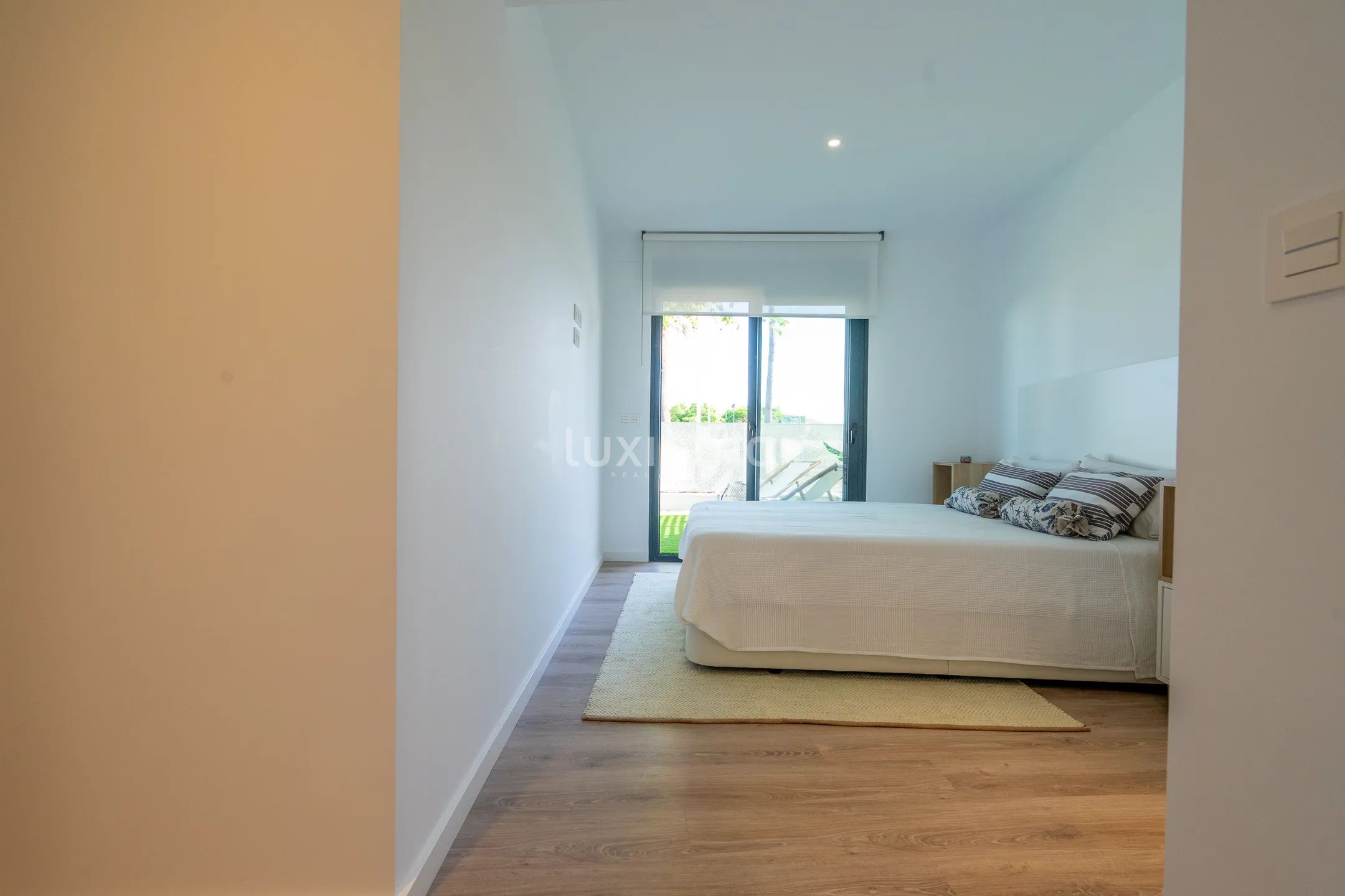 Neubauwohnung zur Miete im Zentrum von Javea — photo 18