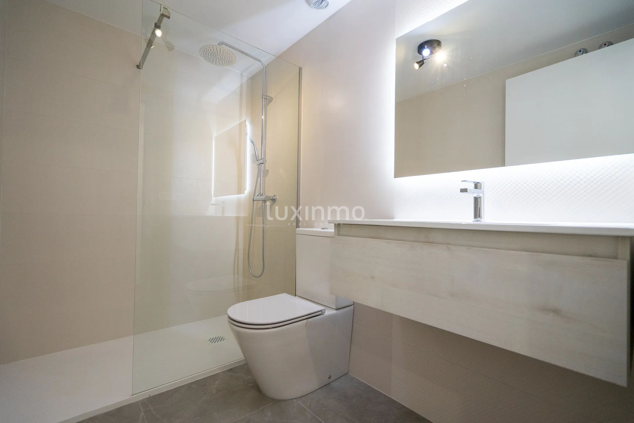 Toppleilighet med havutsikt i sentrum av Javea — photo 16