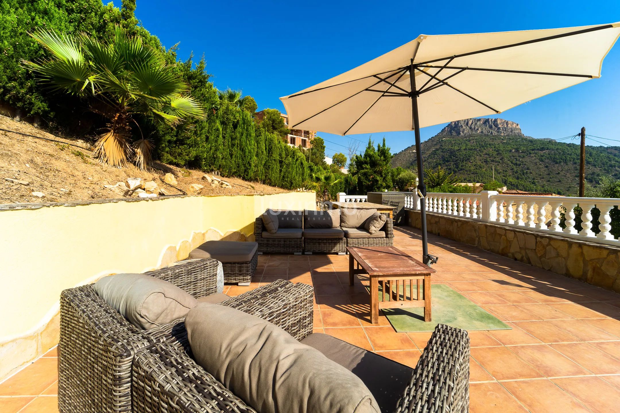 Superb villa with 4 independent flats and sea views in Calpe — photo 78