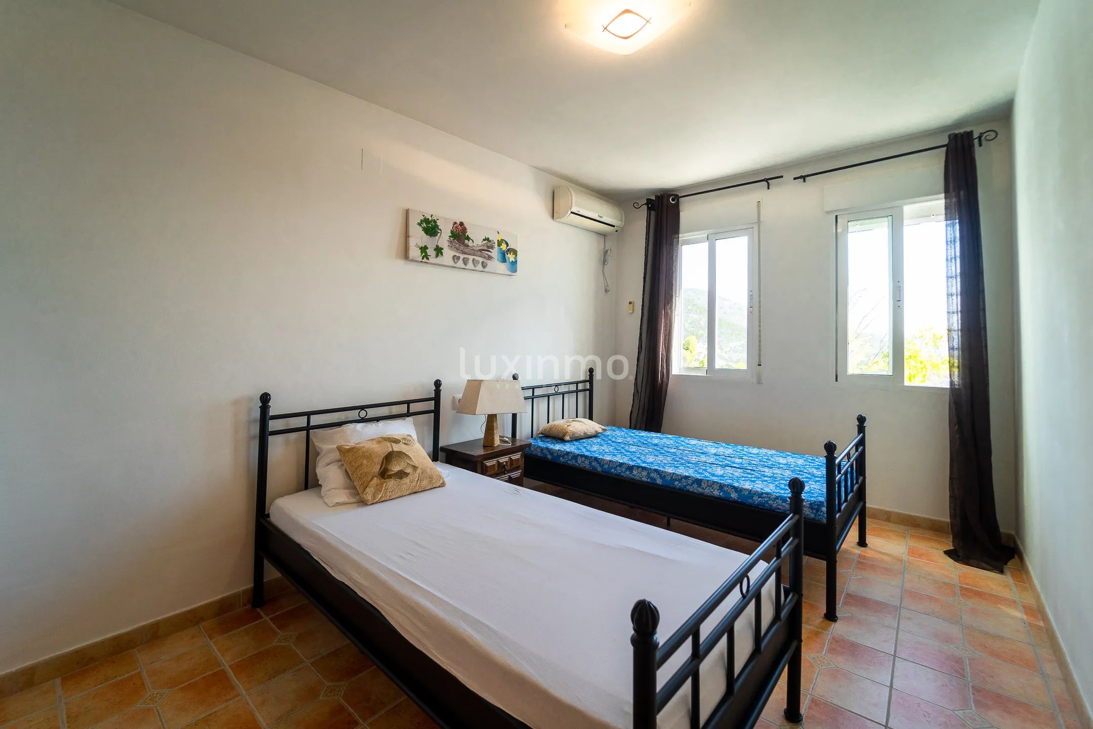 Superb villa with 4 independent flats and sea views in Calpe — photo 35