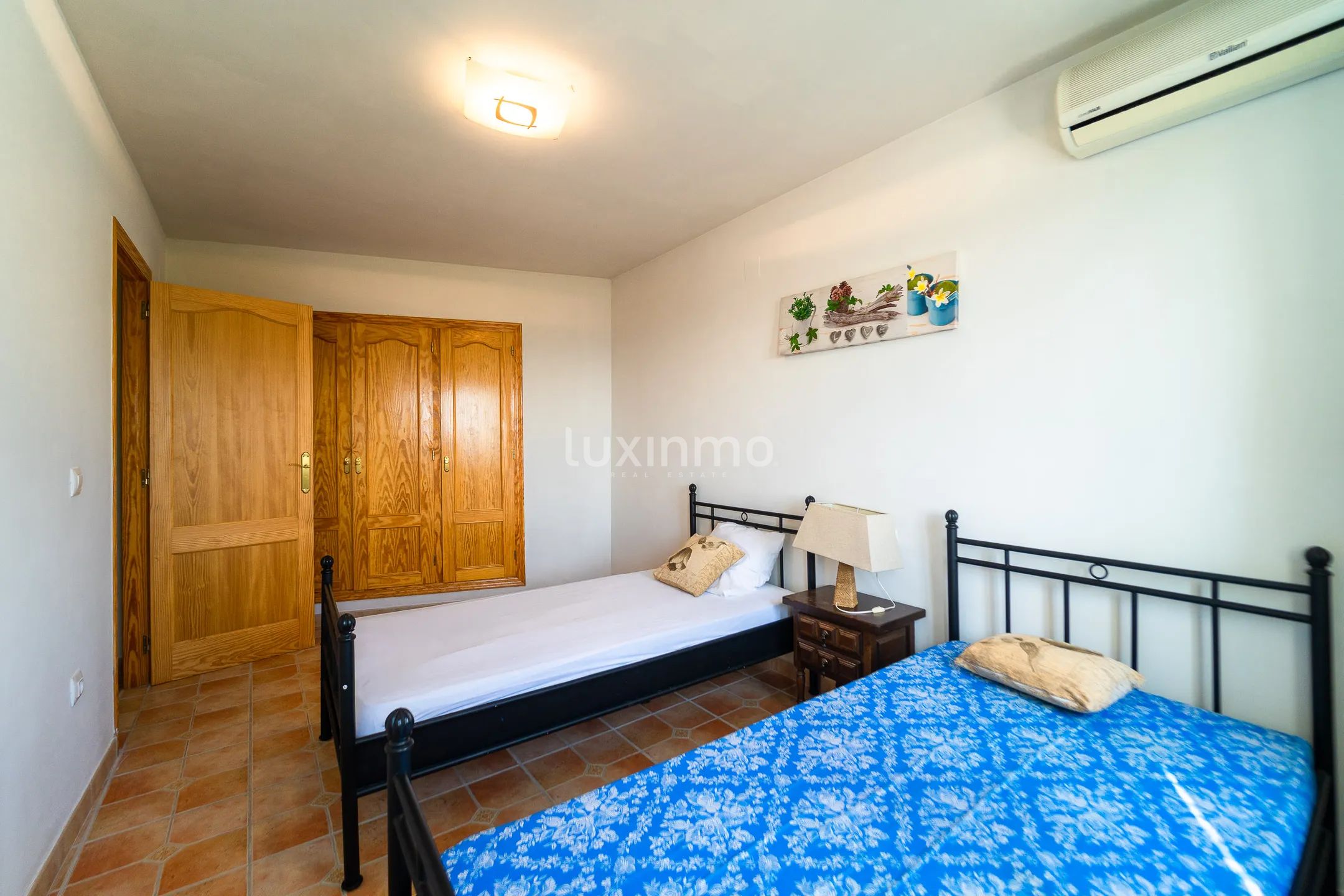 Superb villa with 4 independent flats and sea views in Calpe — photo 36