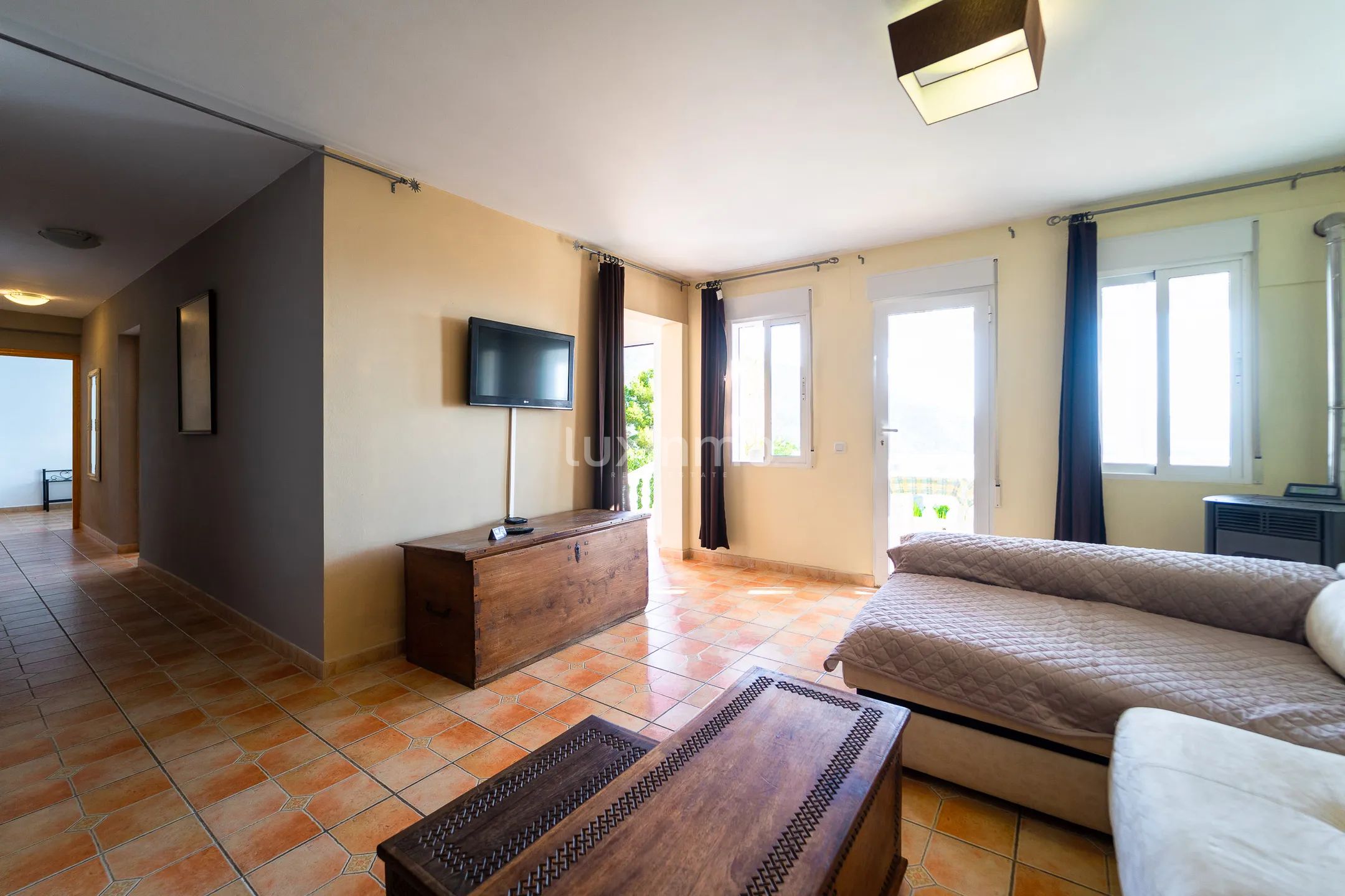 Superb villa with 4 independent flats and sea views in Calpe — photo 25