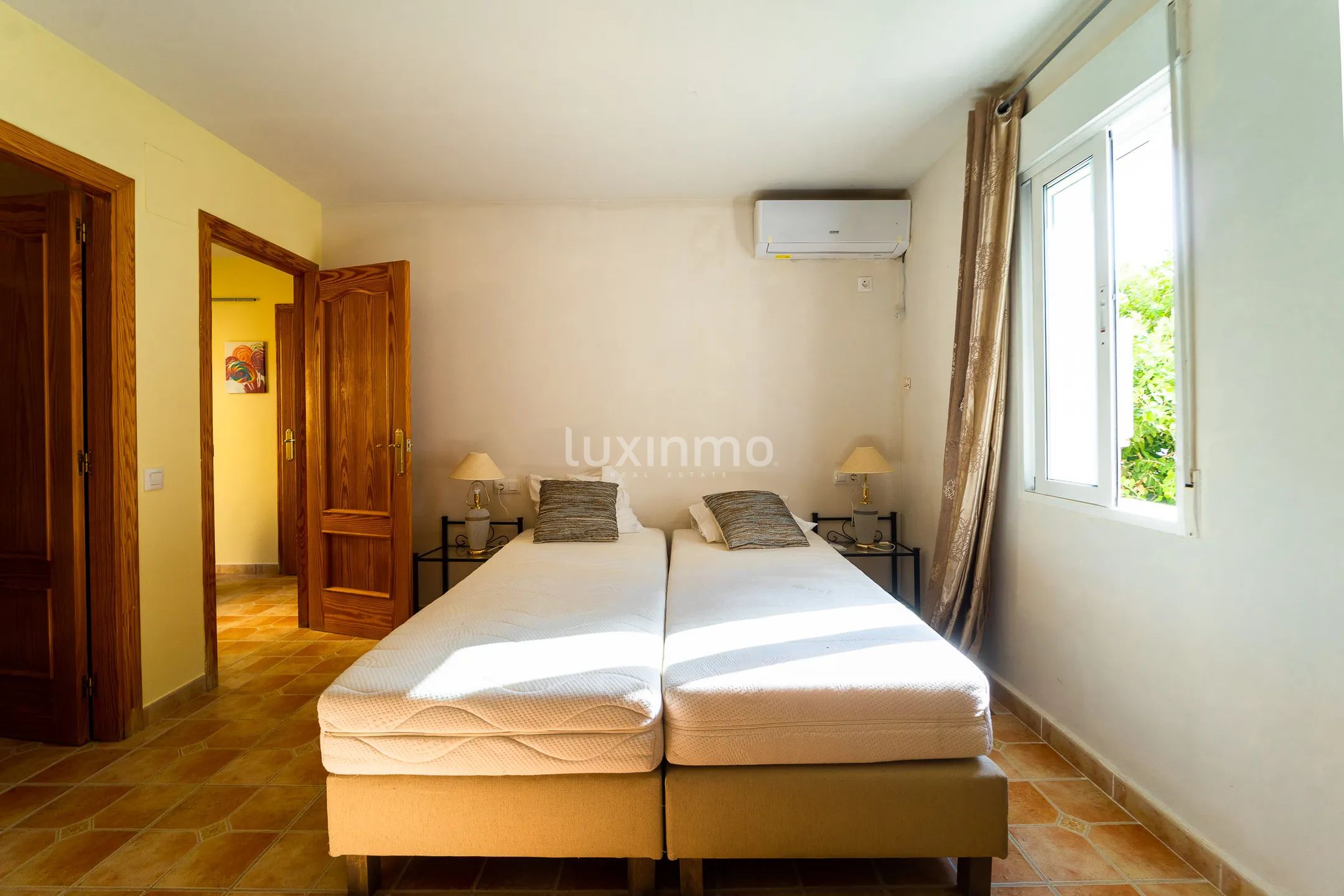 Superb villa with 4 independent flats and sea views in Calpe — photo 45