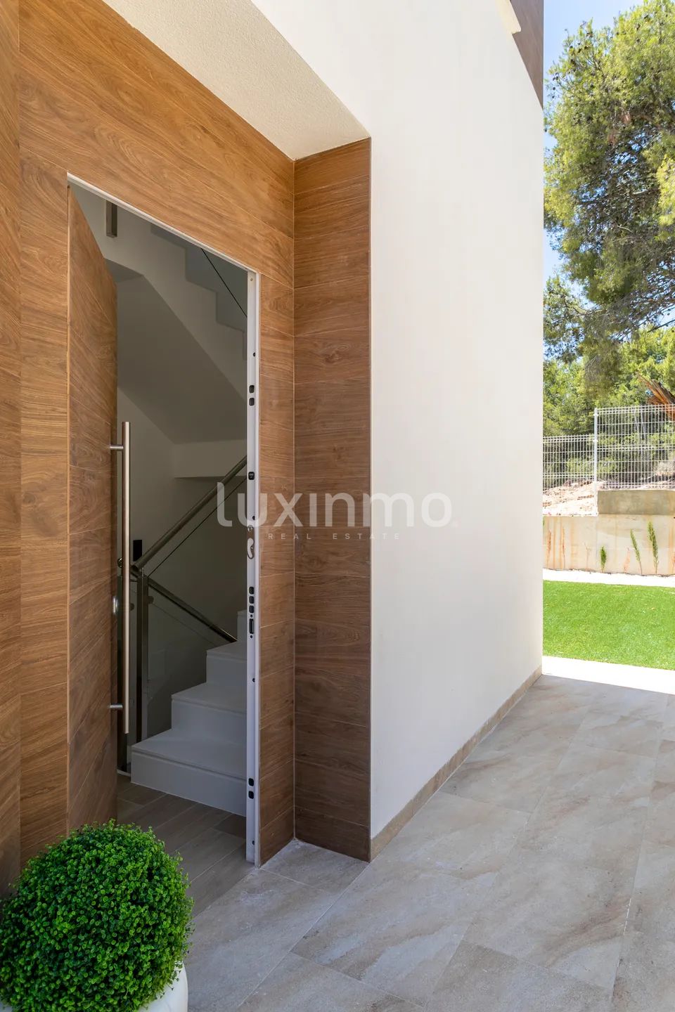 Wunderschöne 4-Schlafzimmer-Villa mit Meerblick und privatem Pool — photo 33