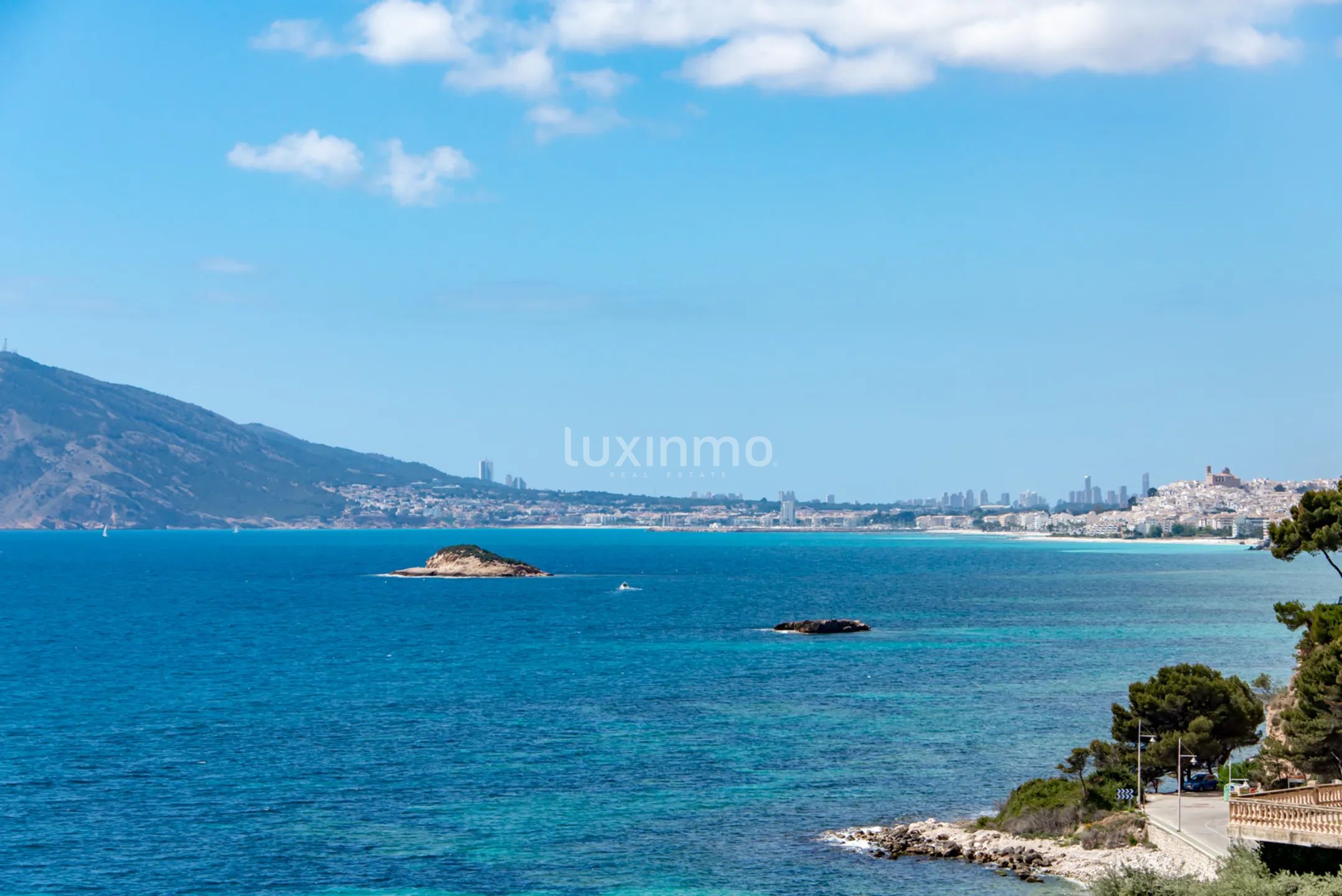 Luxurious modern penthouse with breathtaking views in Mascarat, Altea — photo 56