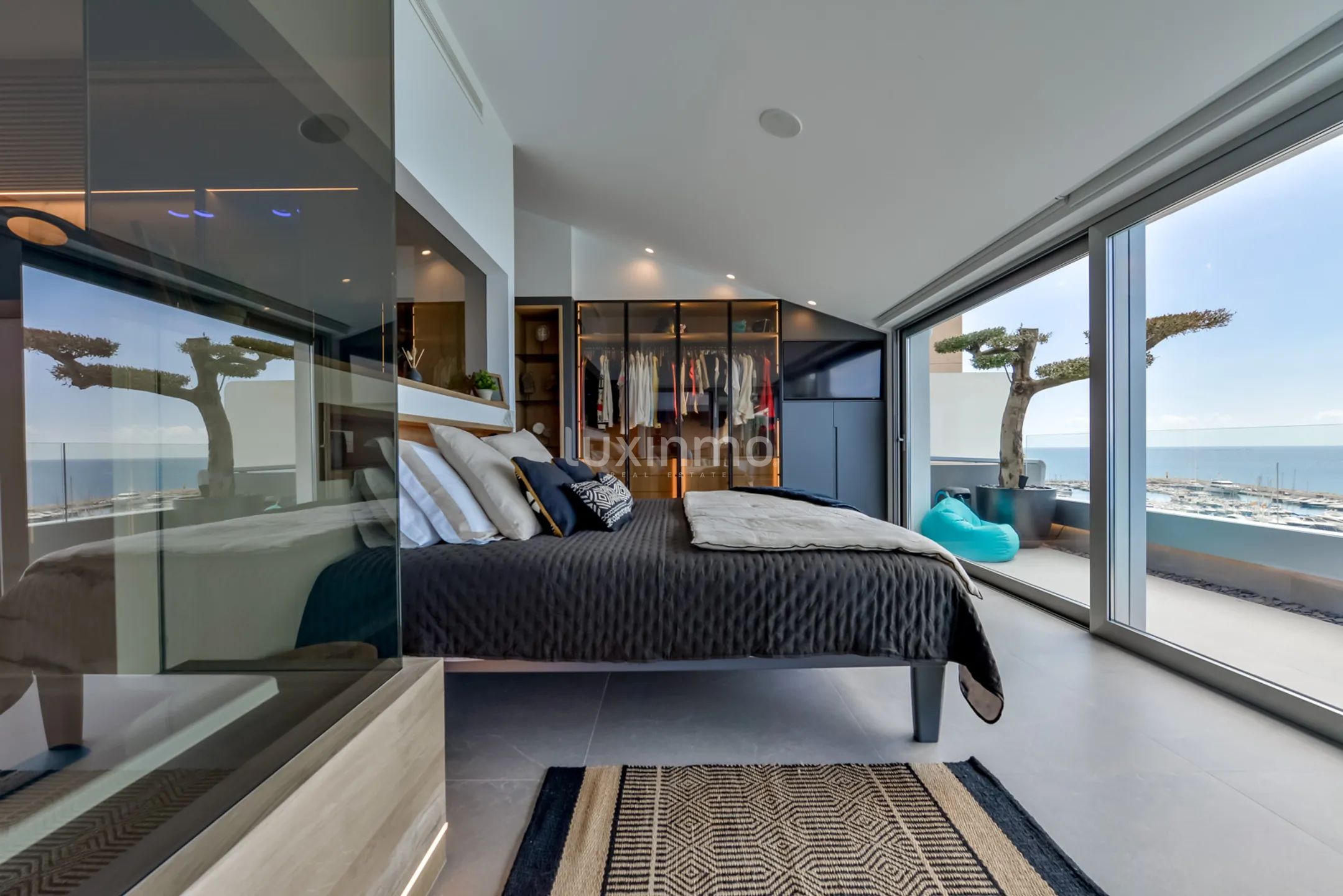 Luxurious modern penthouse with breathtaking views in Mascarat, Altea — photo 30
